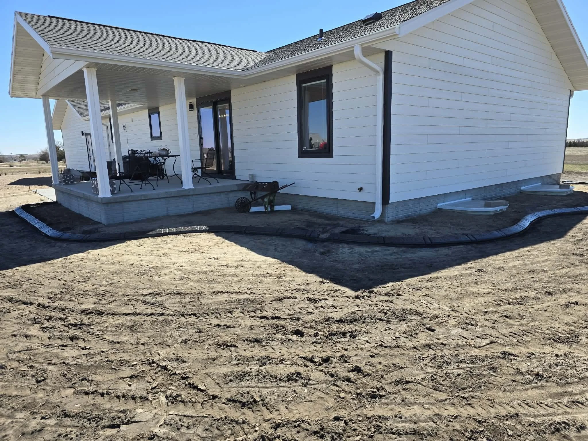 white house with black edging.jpg