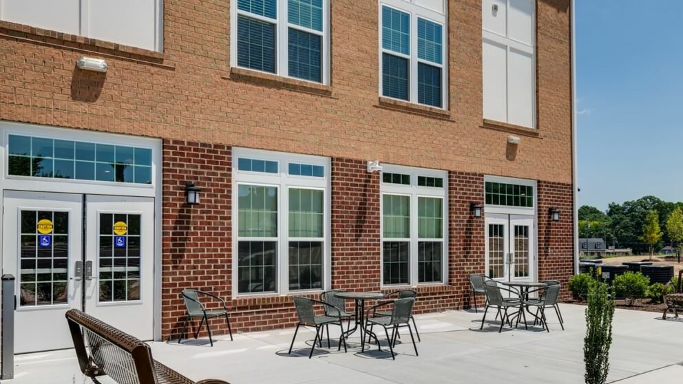 Market-Square-IV-Senior-Property-15-Medium-992x558.jpg