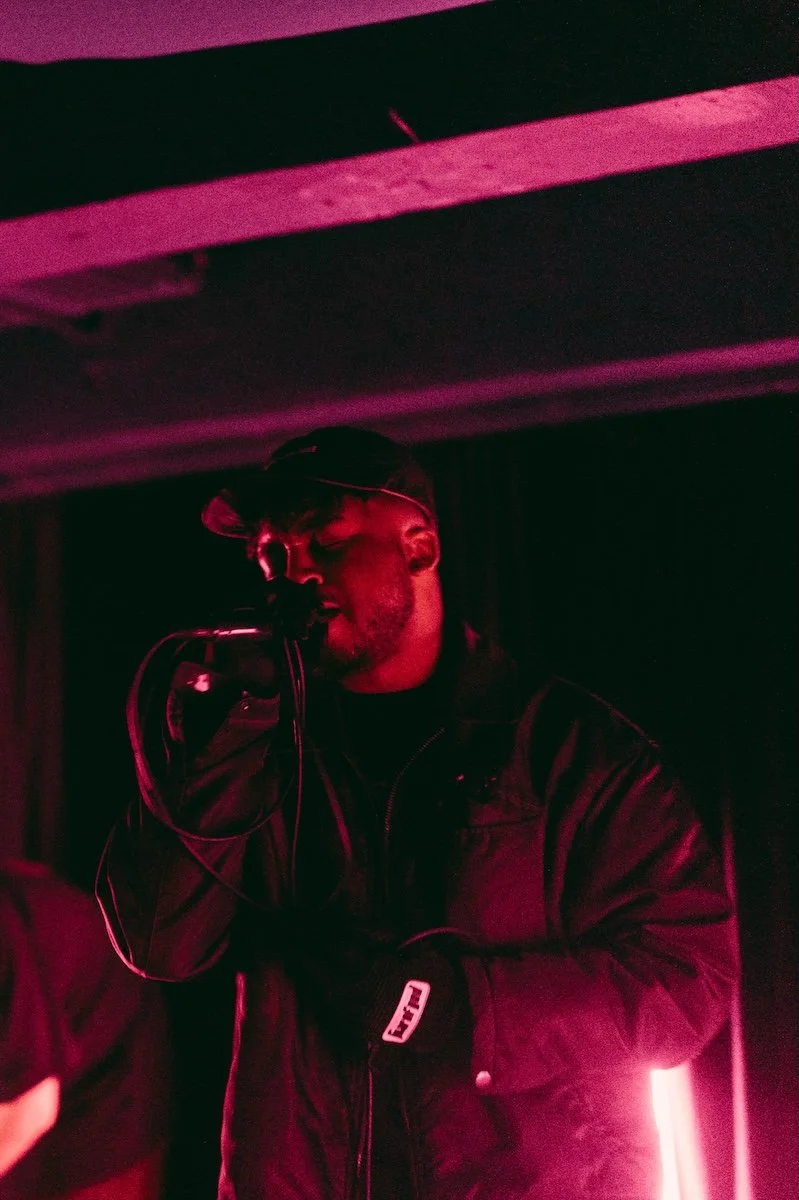 NEW EX, photo by Terry Suave