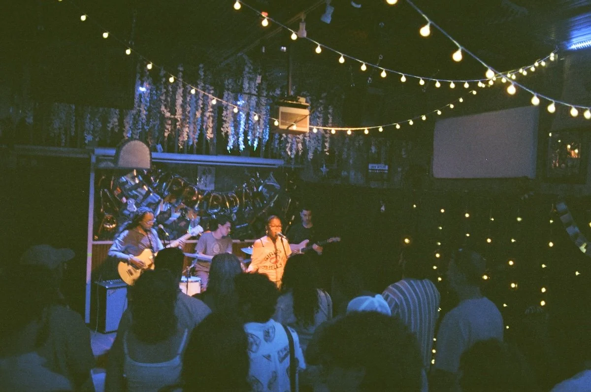 Housewife, photo by Mindfuzz Archive