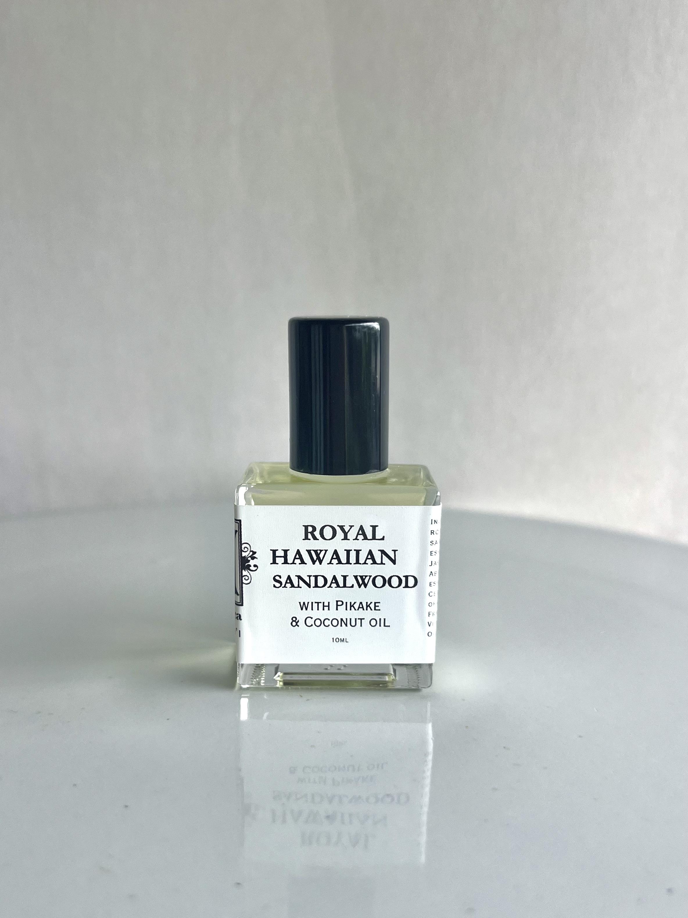 Royal Hawaiian Sandalwood with Pikake Jasmine oil Roll-on