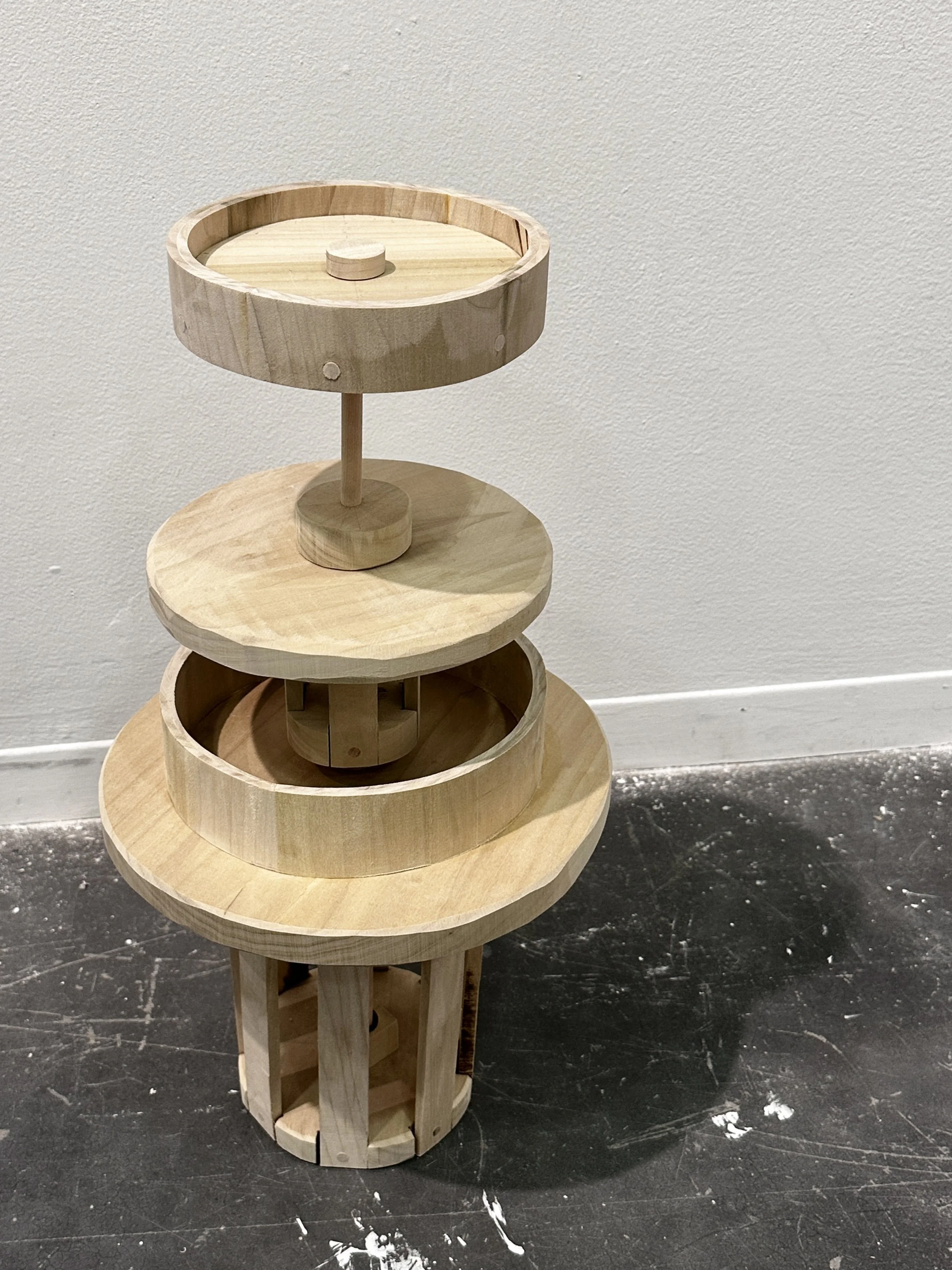 (1) Wooden Display Stand