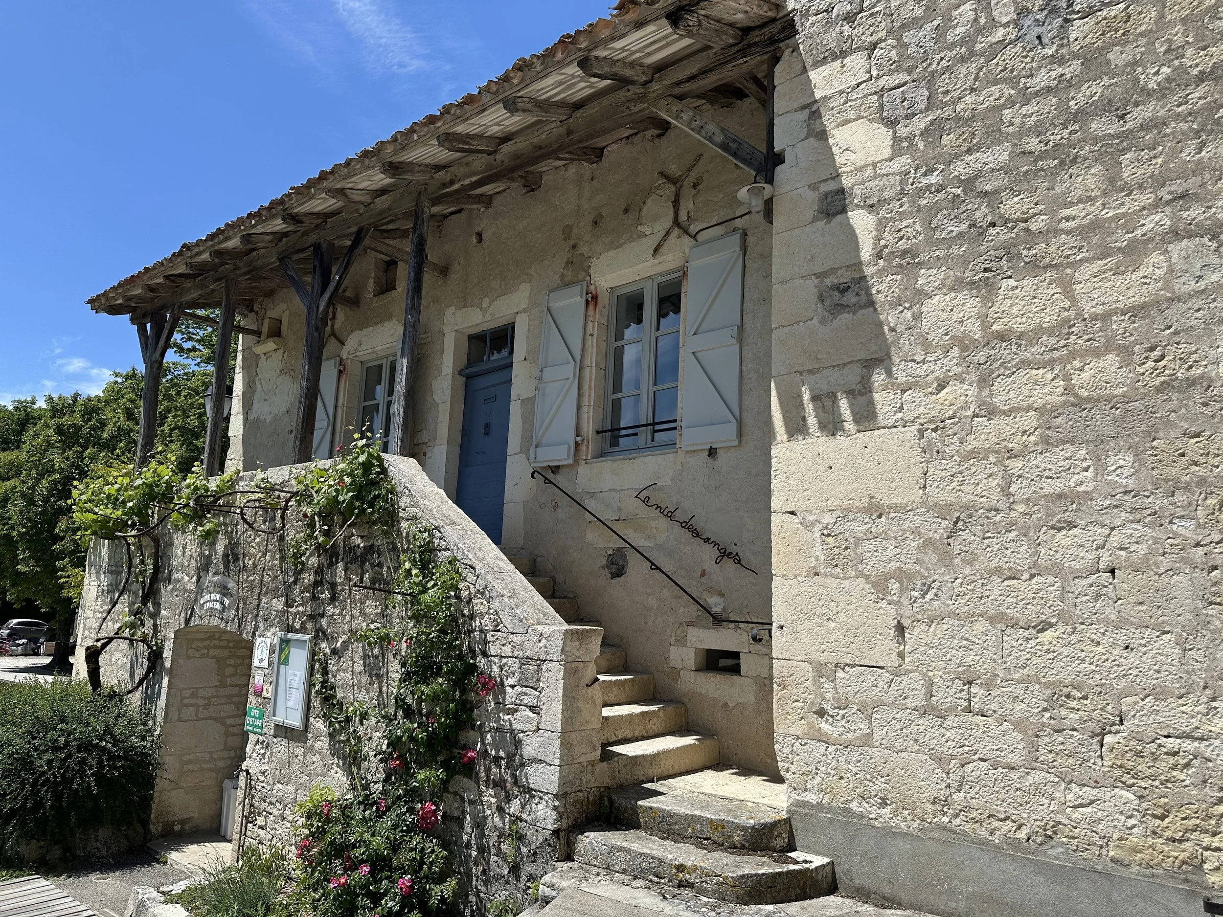 Via Podiensis Accommodation: Complete Guide to Gîtes (Le Puy Camino / GR65)