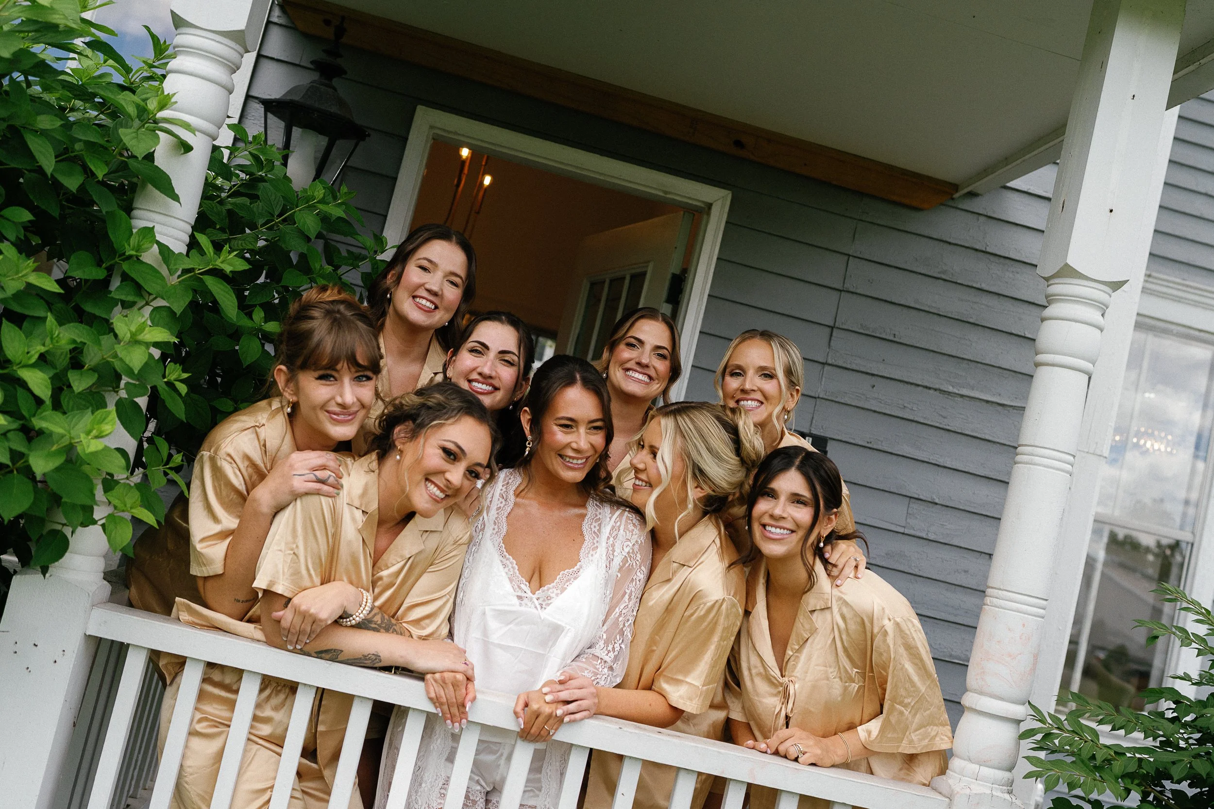 Bernskoetters-Wedding-Gals-Getting-Ready-33.jpg