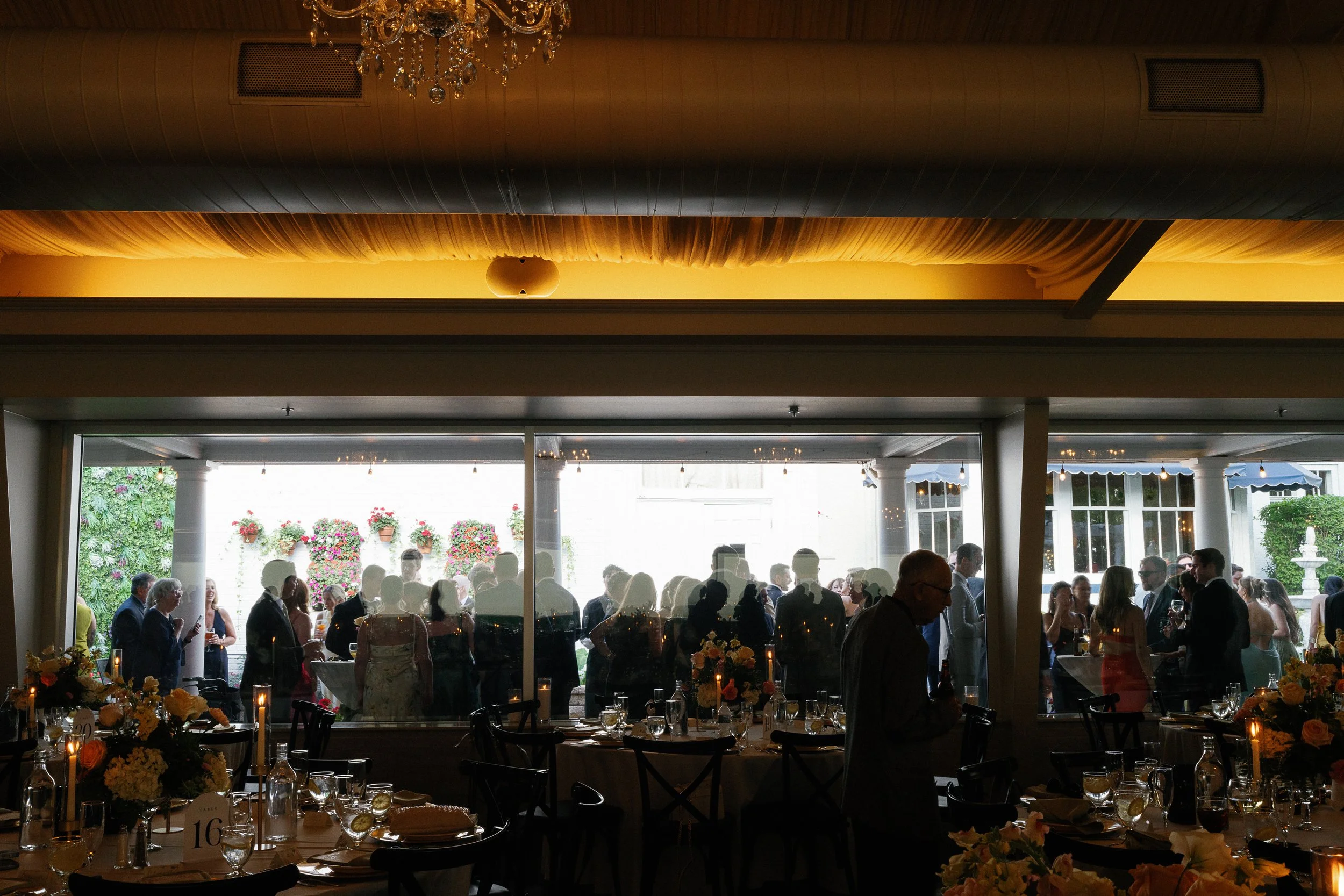 Bernskoetters-Wedding-Cocktail-Hour-45.jpg