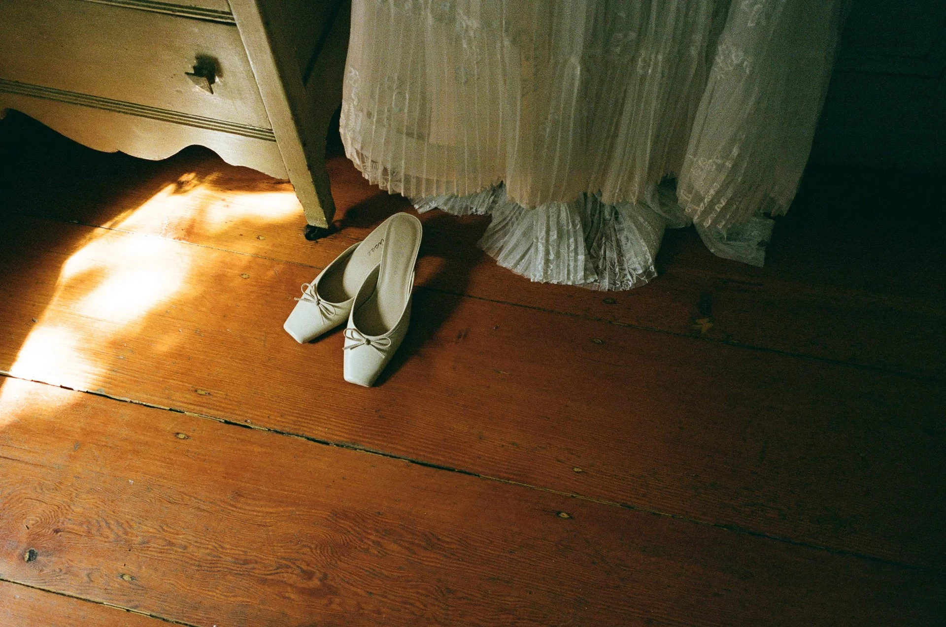 Gwen&Mac-Getting Ready-66.jpg