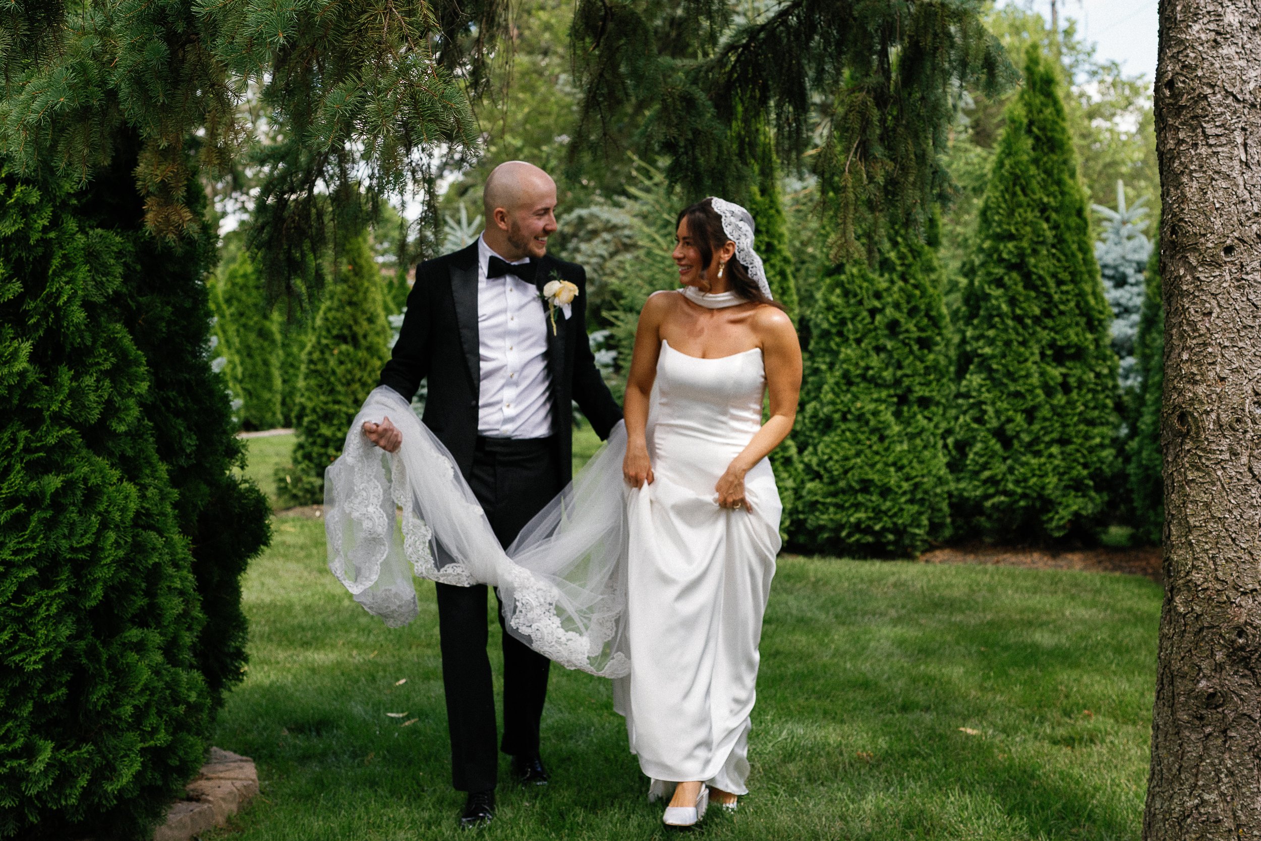Bernskoetters-Wedding-Couple-8.jpg