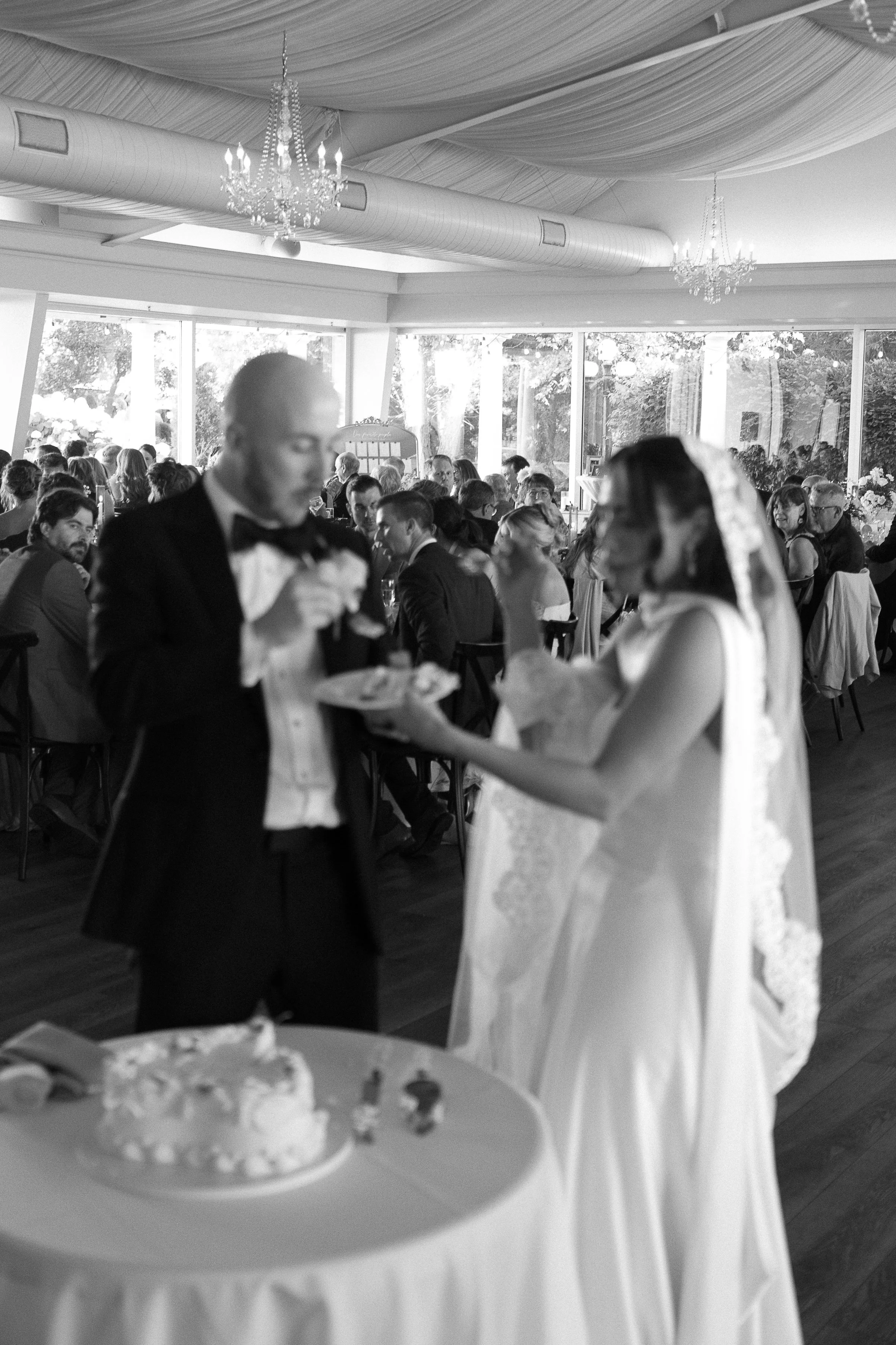 Bernskoetters-Wedding-Cake-21.jpg