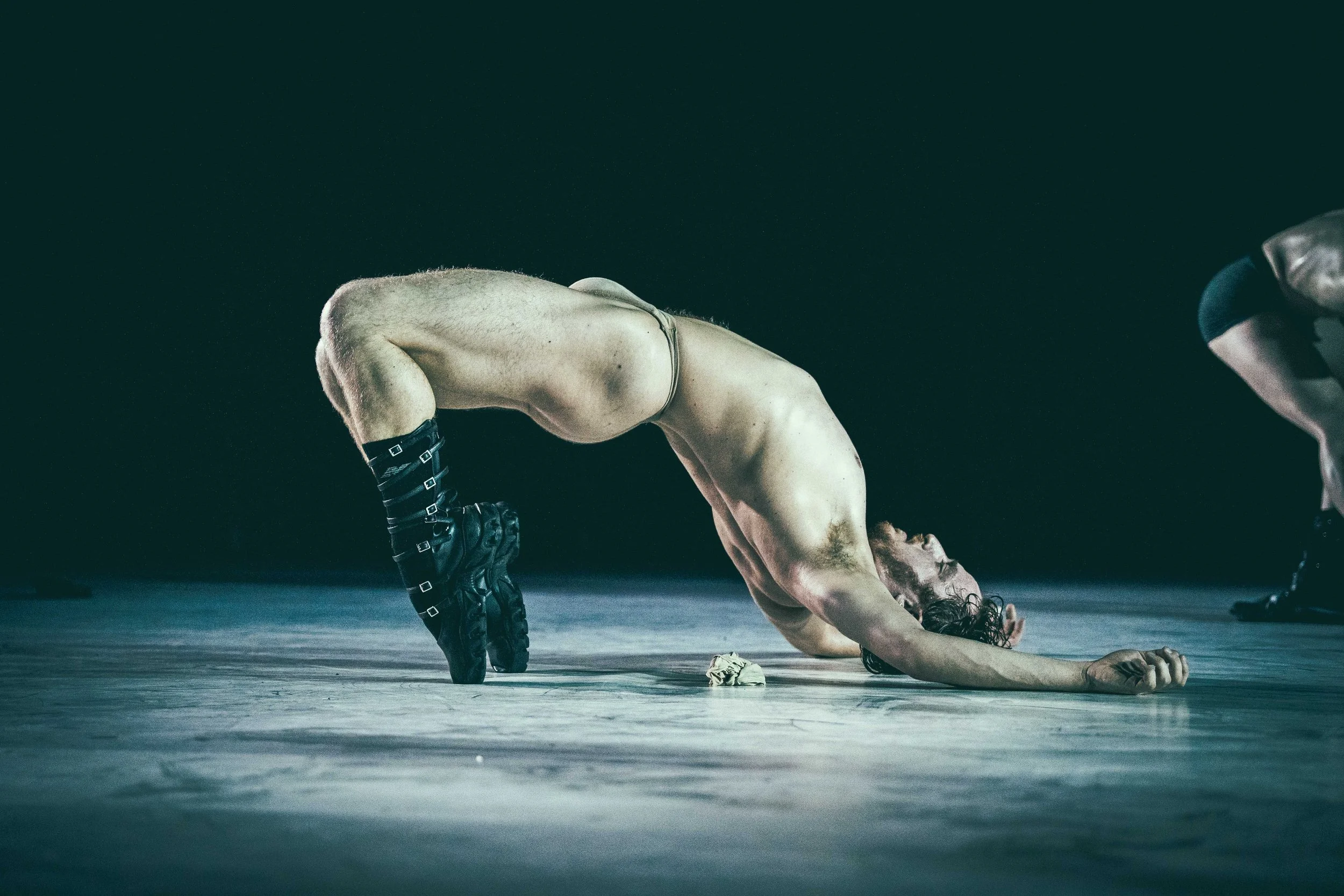 Transmutted Symphony created for TanzKassel by choreographer Andrea Peña