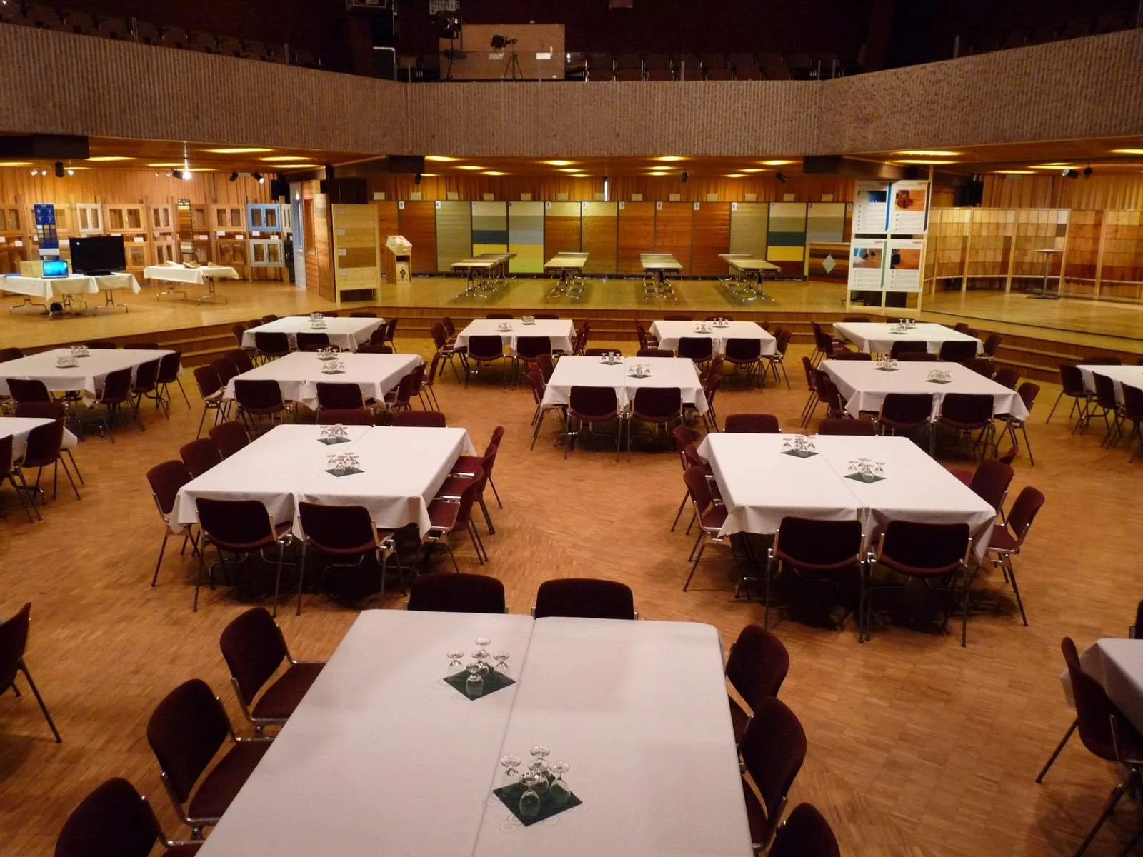 1_forum_du_bois_2009_a_savigny.jpg