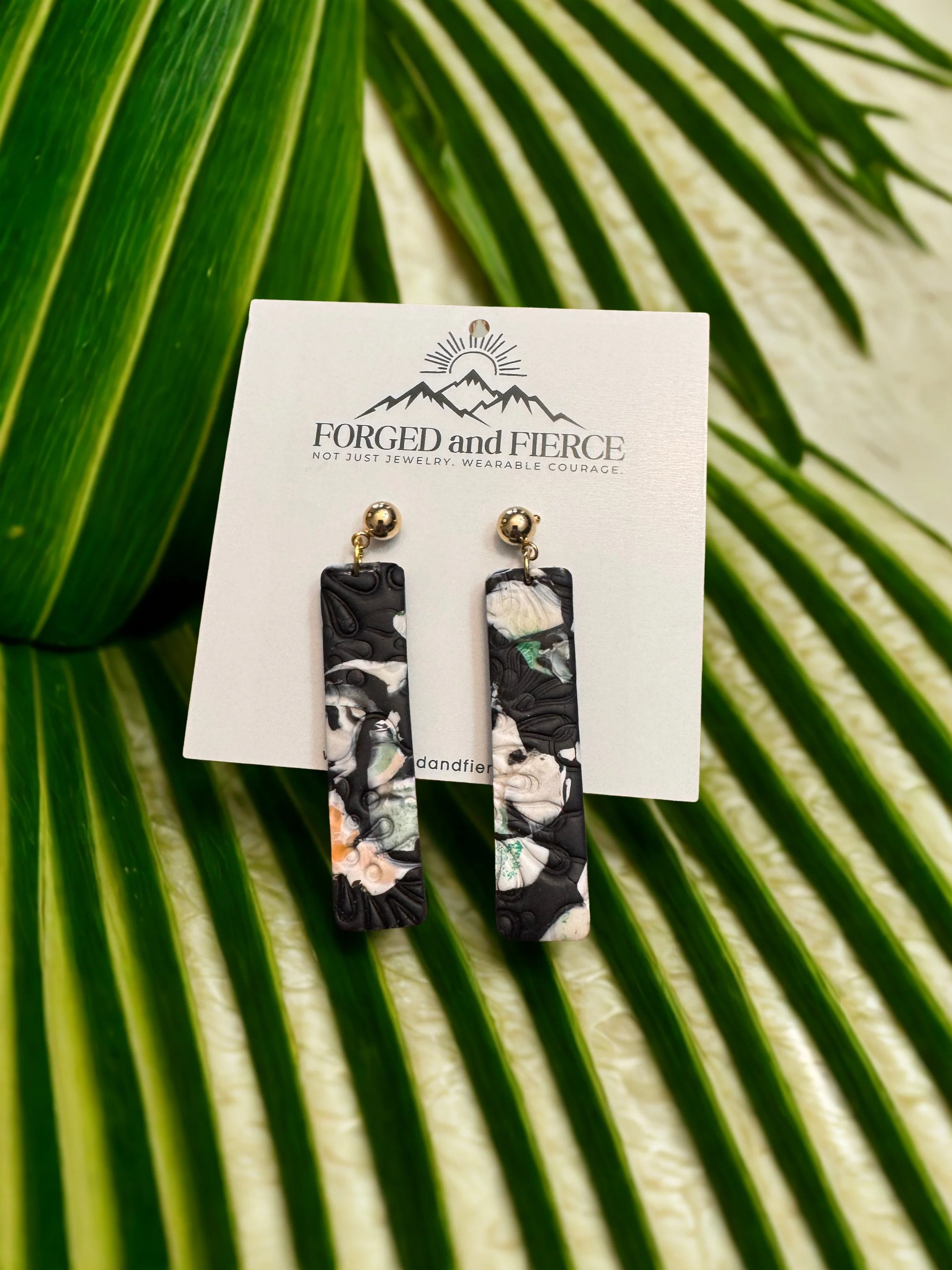 Black Tropical Dangle- Gold Stud
