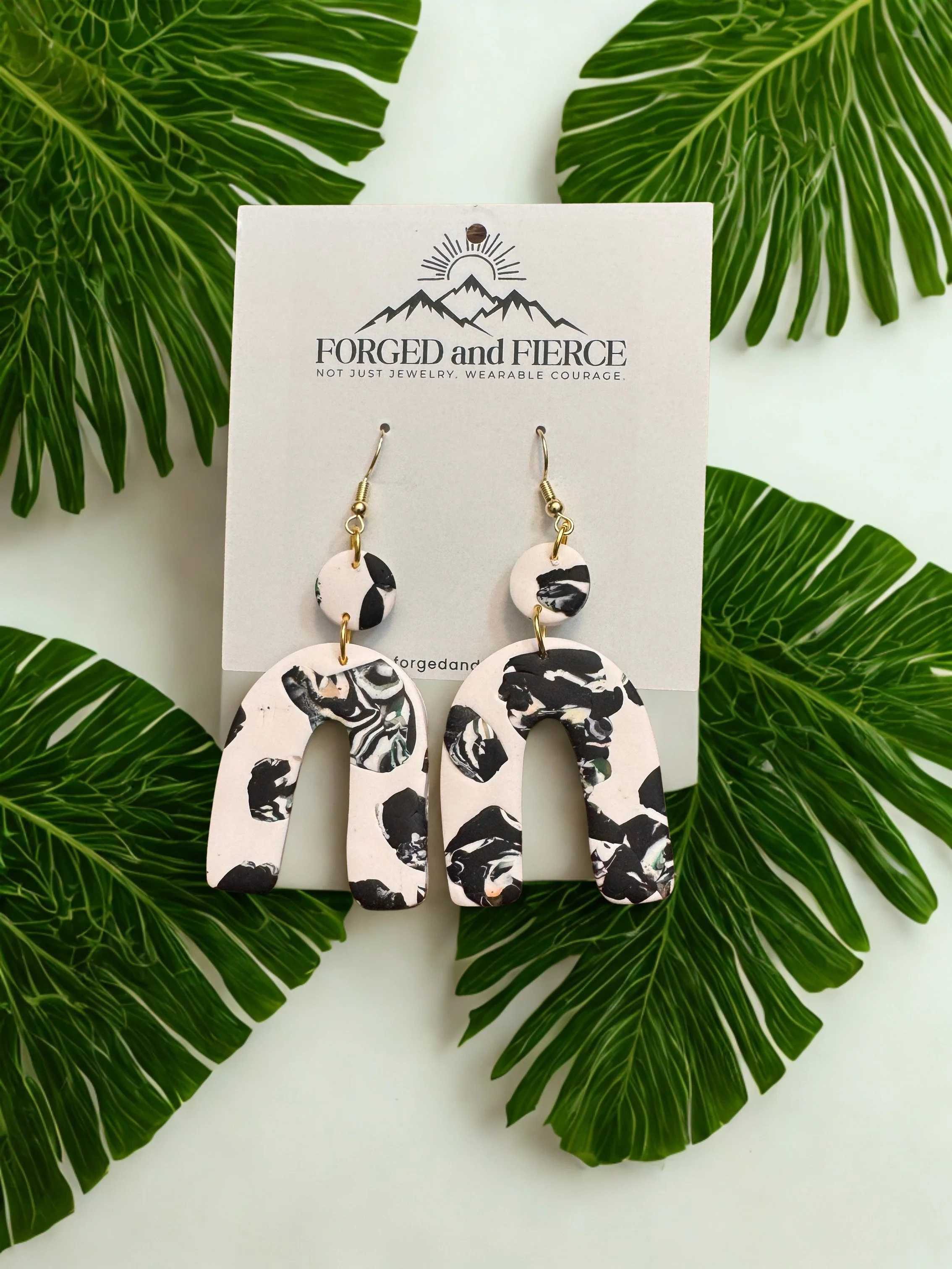 White Tropical Arch- Gold Hook