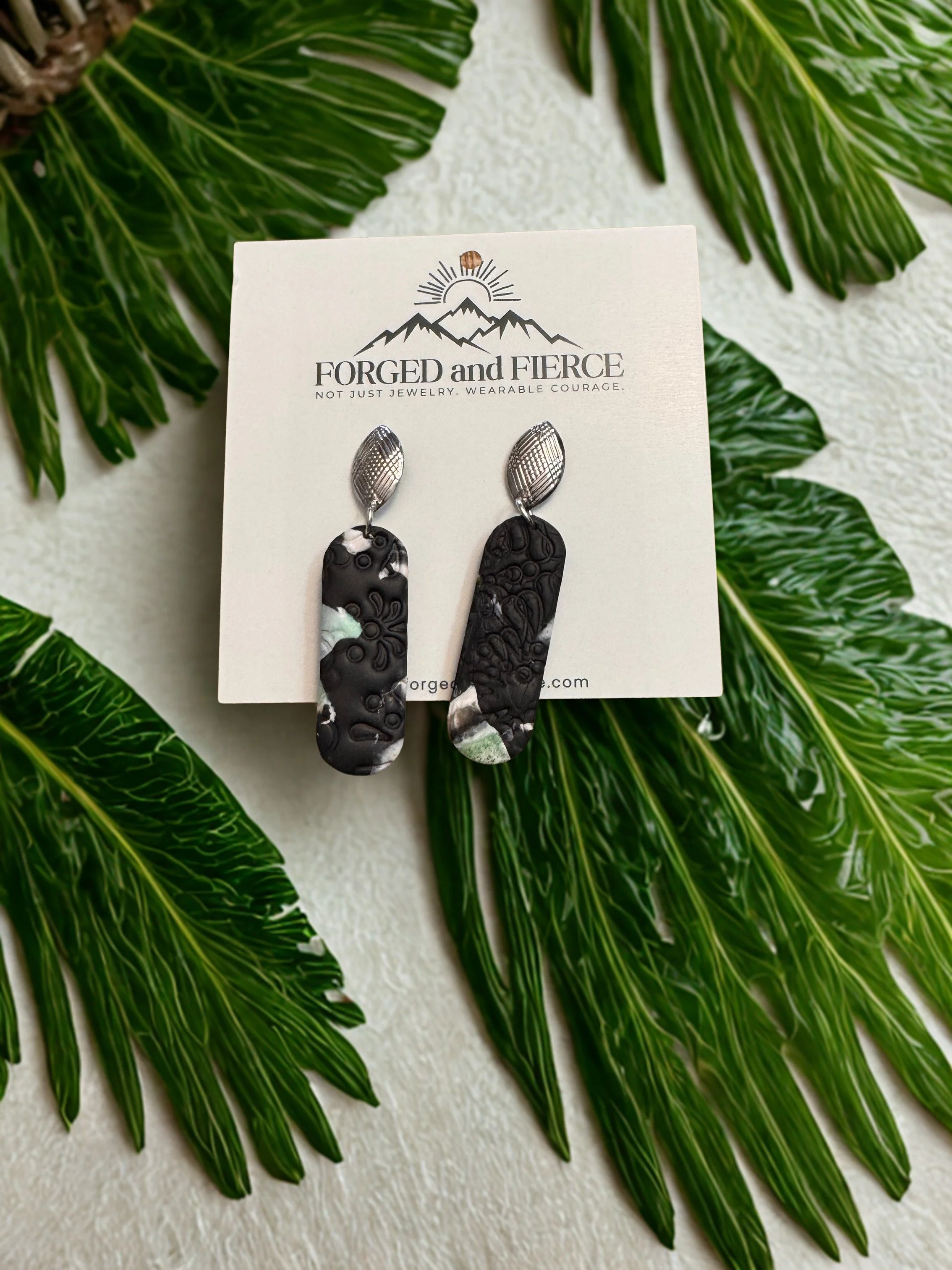 Medium Black Tropical Dangle- Silver Leaf Stud