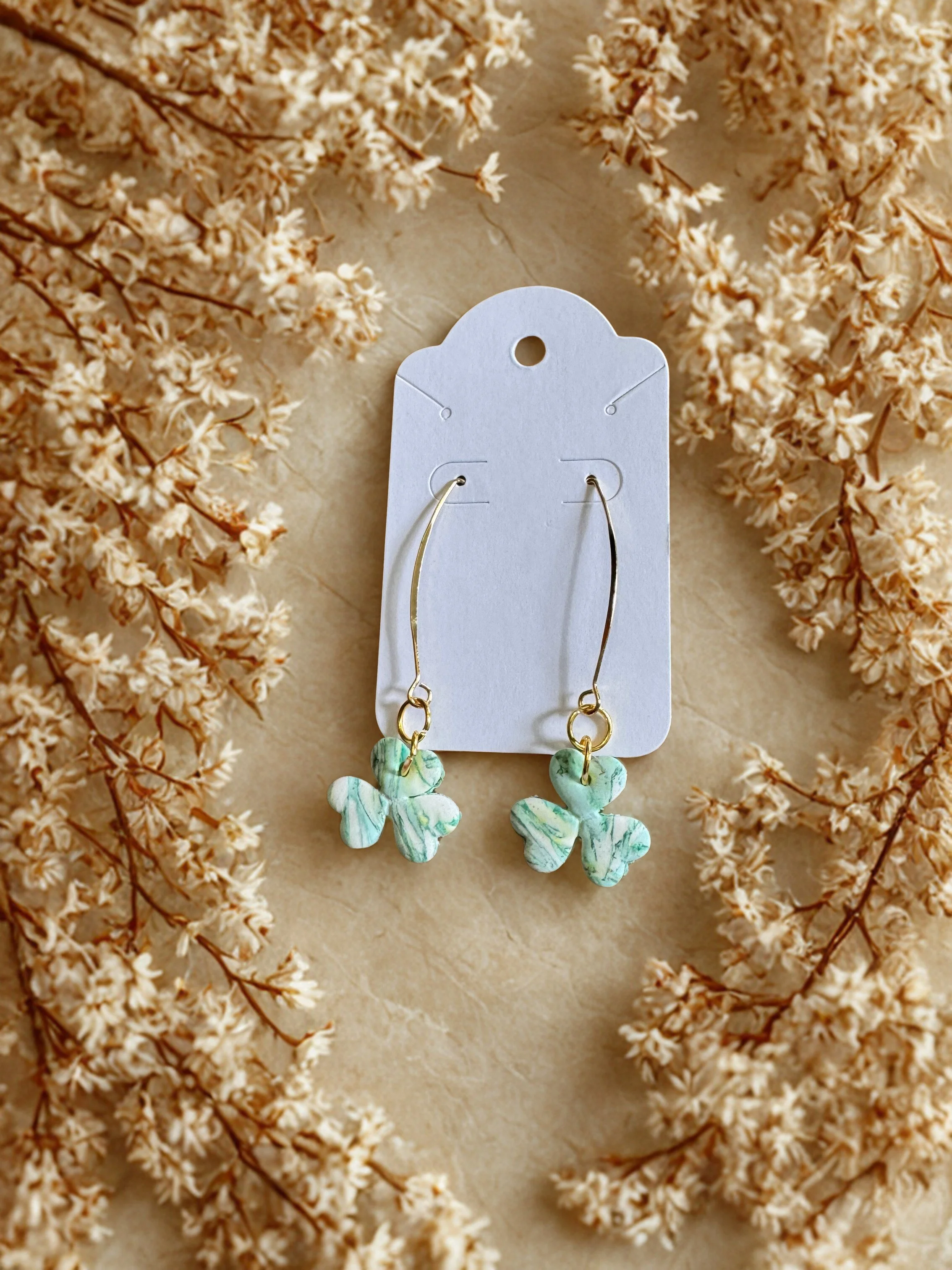 Multi Green Wire Shamrocks