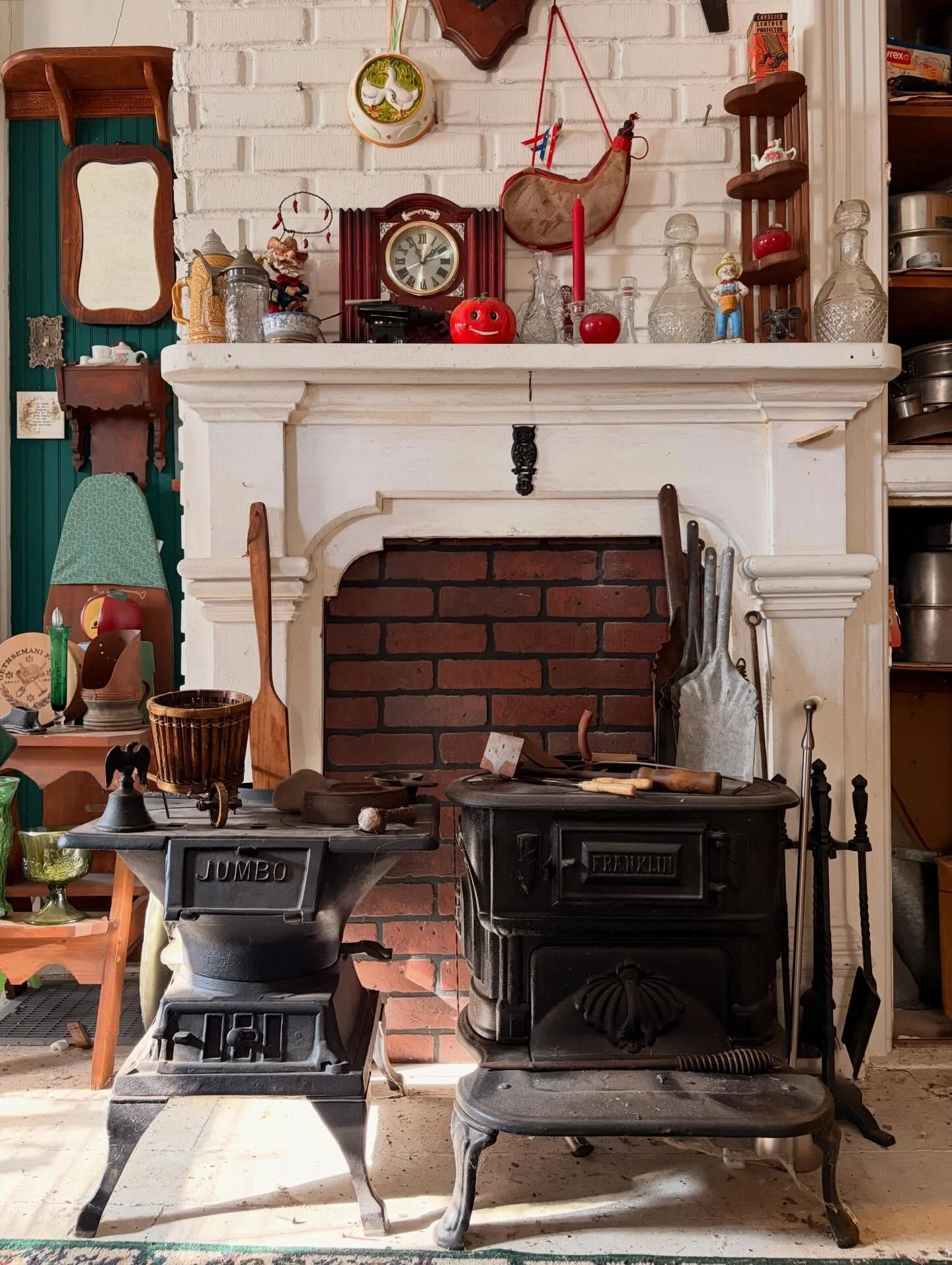 Giant two-story farmhouse full of antiques + collectibles 🤍 I&rsquo;m addition to the home, there is GIANT packed pole barn + two sheds. It will be very cold , but we will have some bonfires going 🔥 Link with address and photos in bio 🏠
