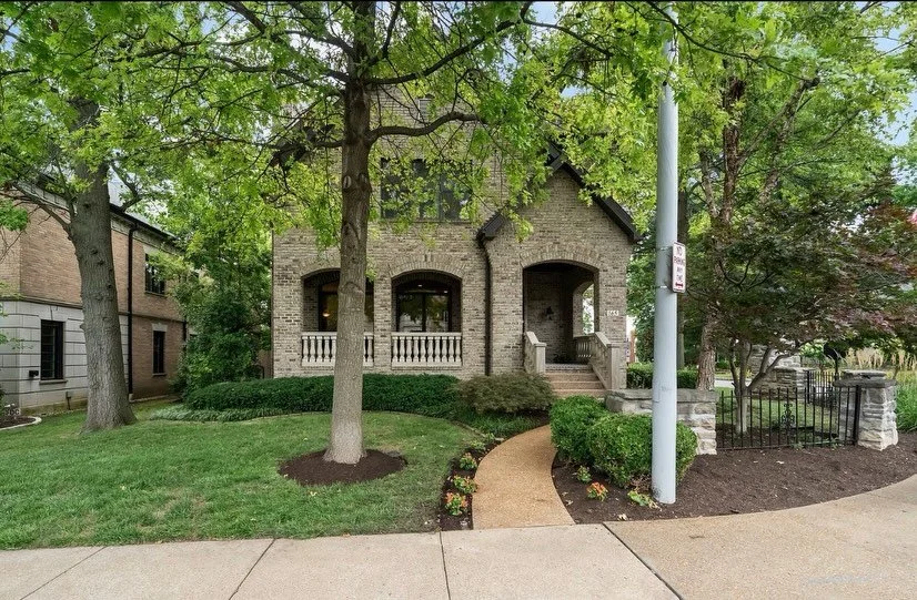 Working on this Clayton stunner for September 🏡🏷️ Details in the next few weeks. Still have openings for estate sales in August + September 🤎