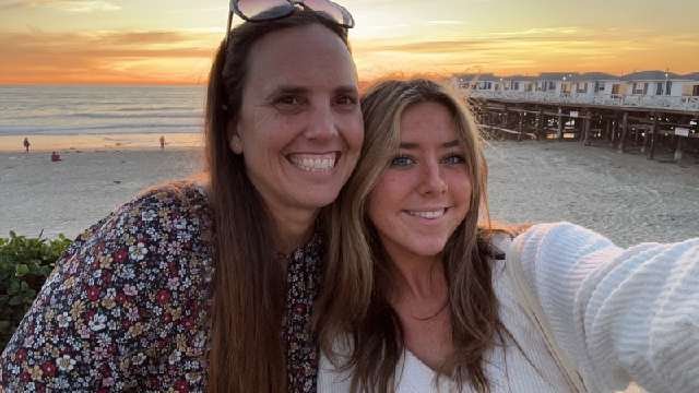 A stepmom and stepdaughter