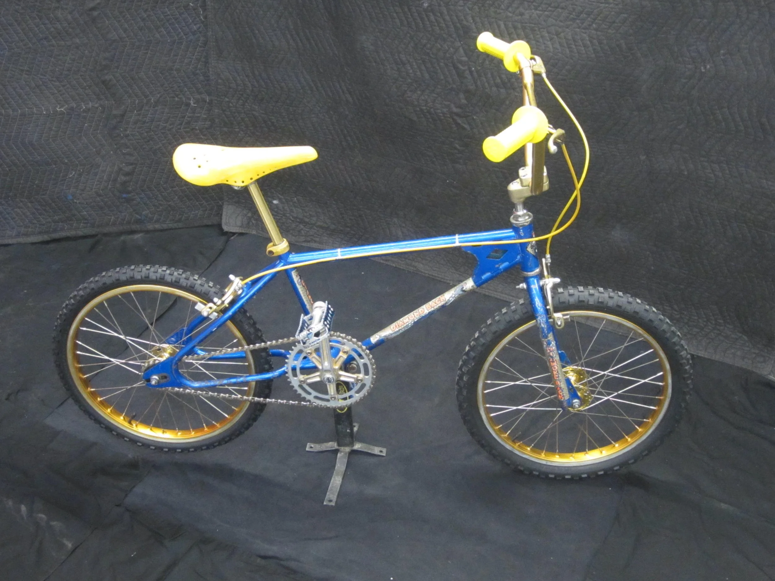 Steve Diamondback - blue/yellow