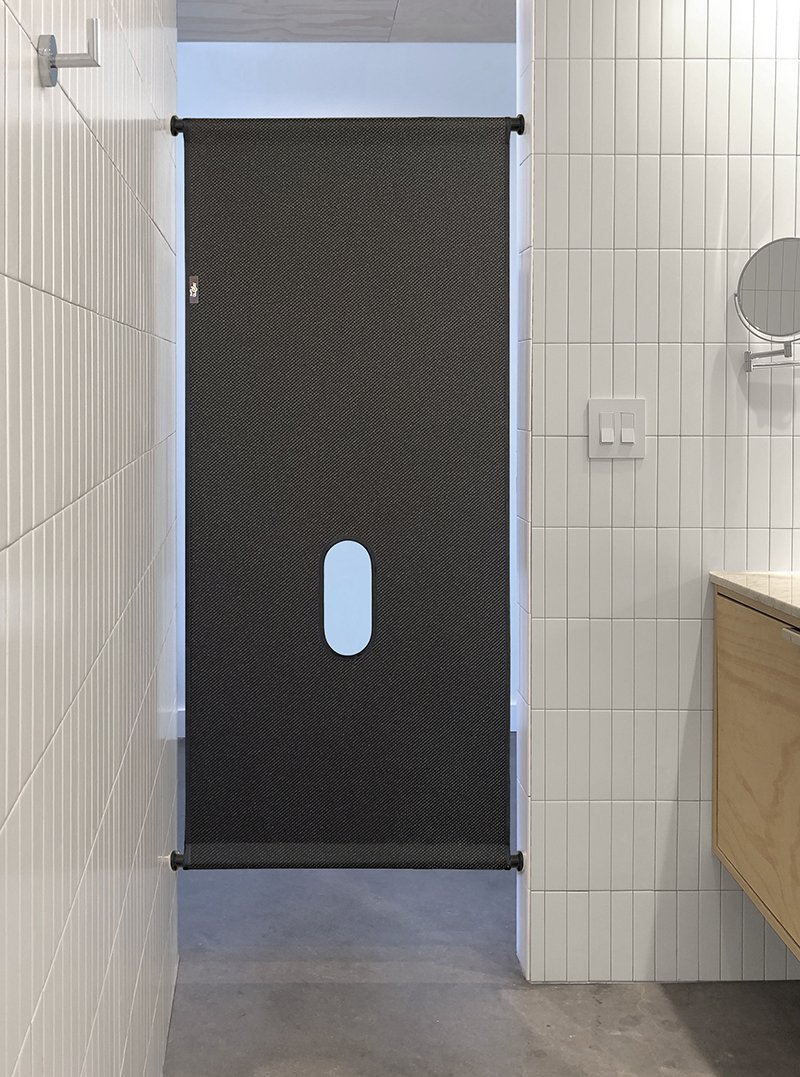 bathroom austin_EXT_hole_800.jpg