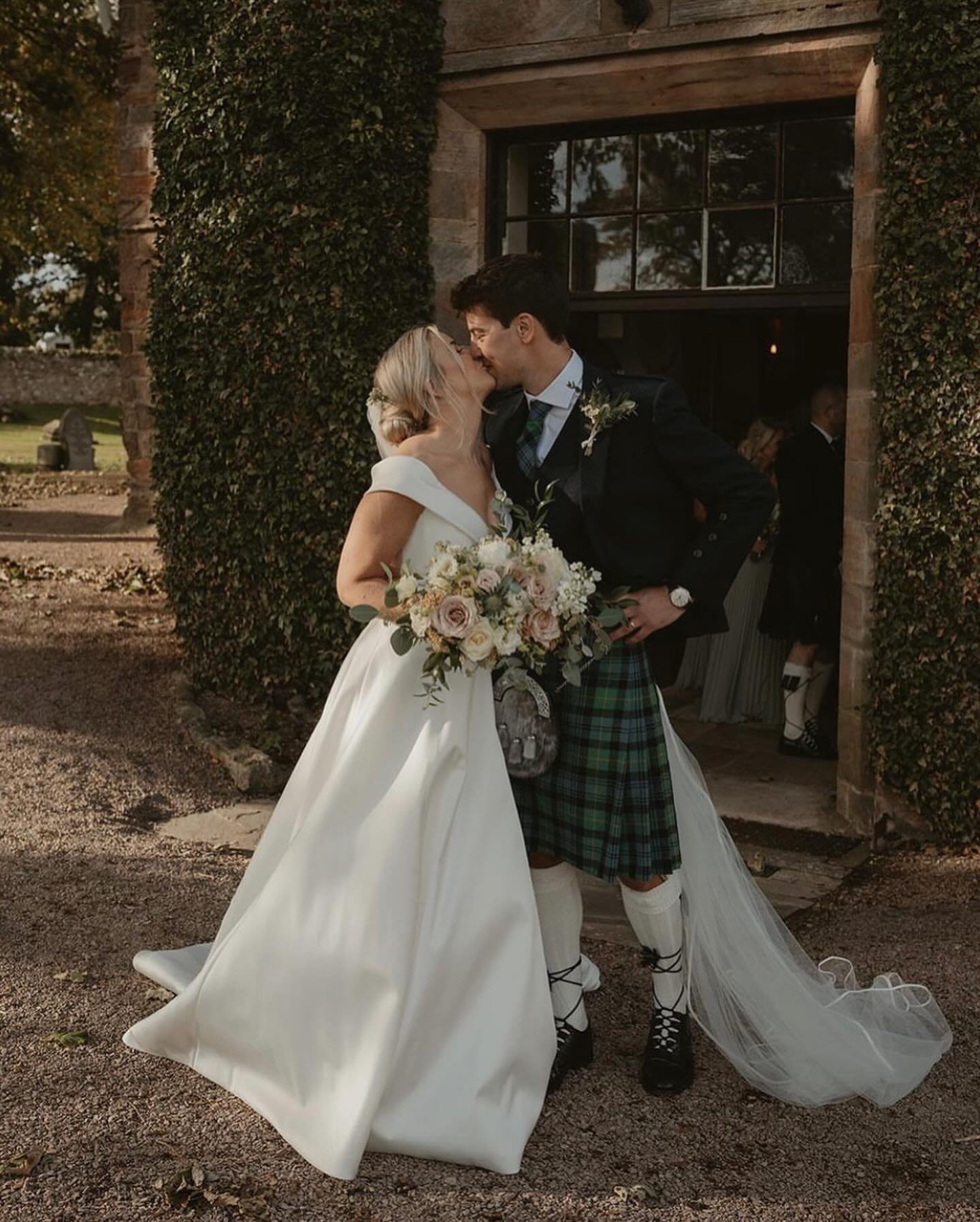 If you&rsquo;re getting married and dreaming of natural, romantic florals to tell your love story, we&rsquo;d love to hear from you 🕊️

We have scattered availability in 2026 and our 2027 diary is now open 🤎

Email us and let&rsquo;s start planning