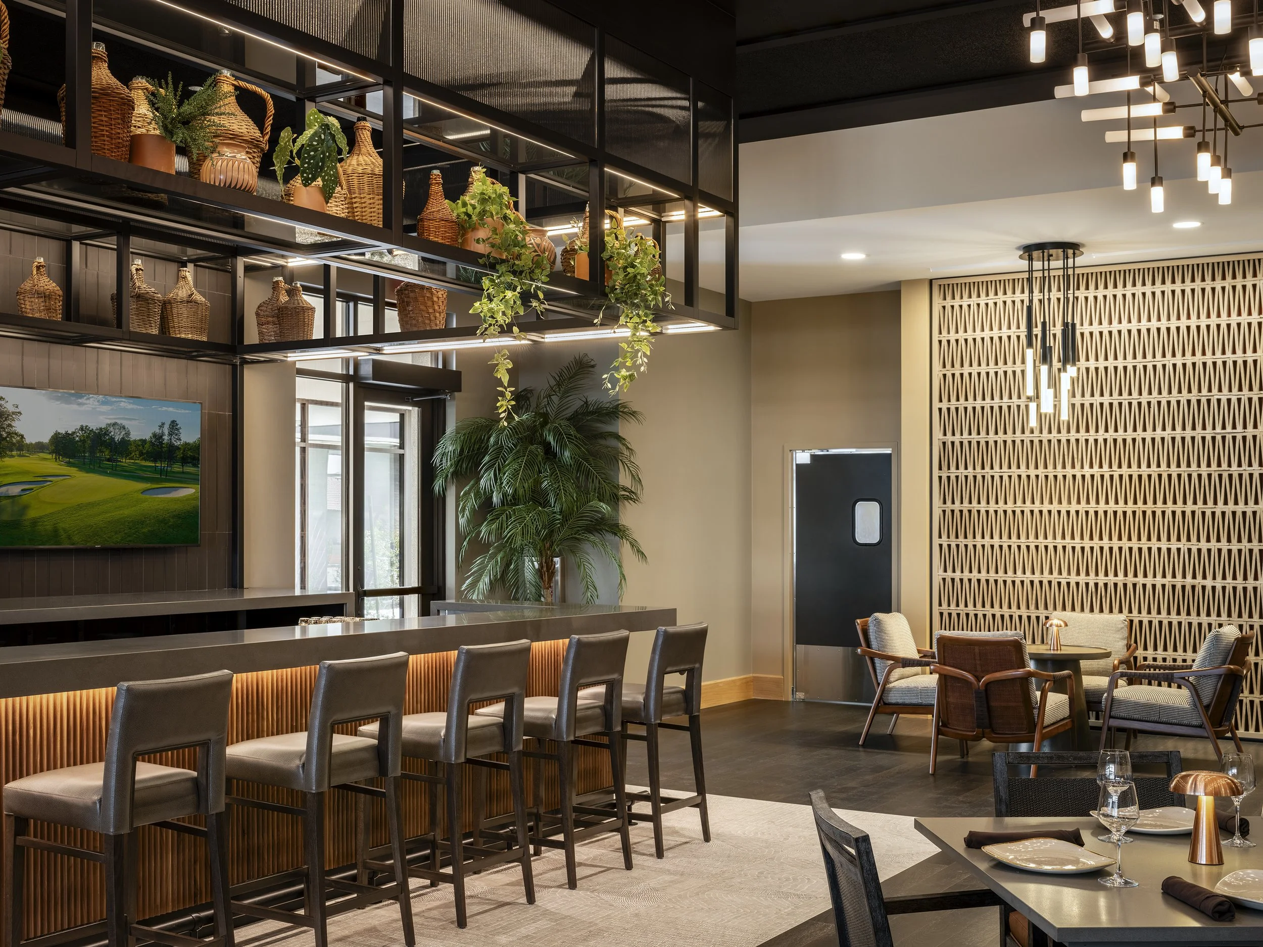 Royal Oaks_Inspirata_Pointe_Bar_Copper_Sky 3_Copyright_Mike_Kelley_Davella_Studios.jpg