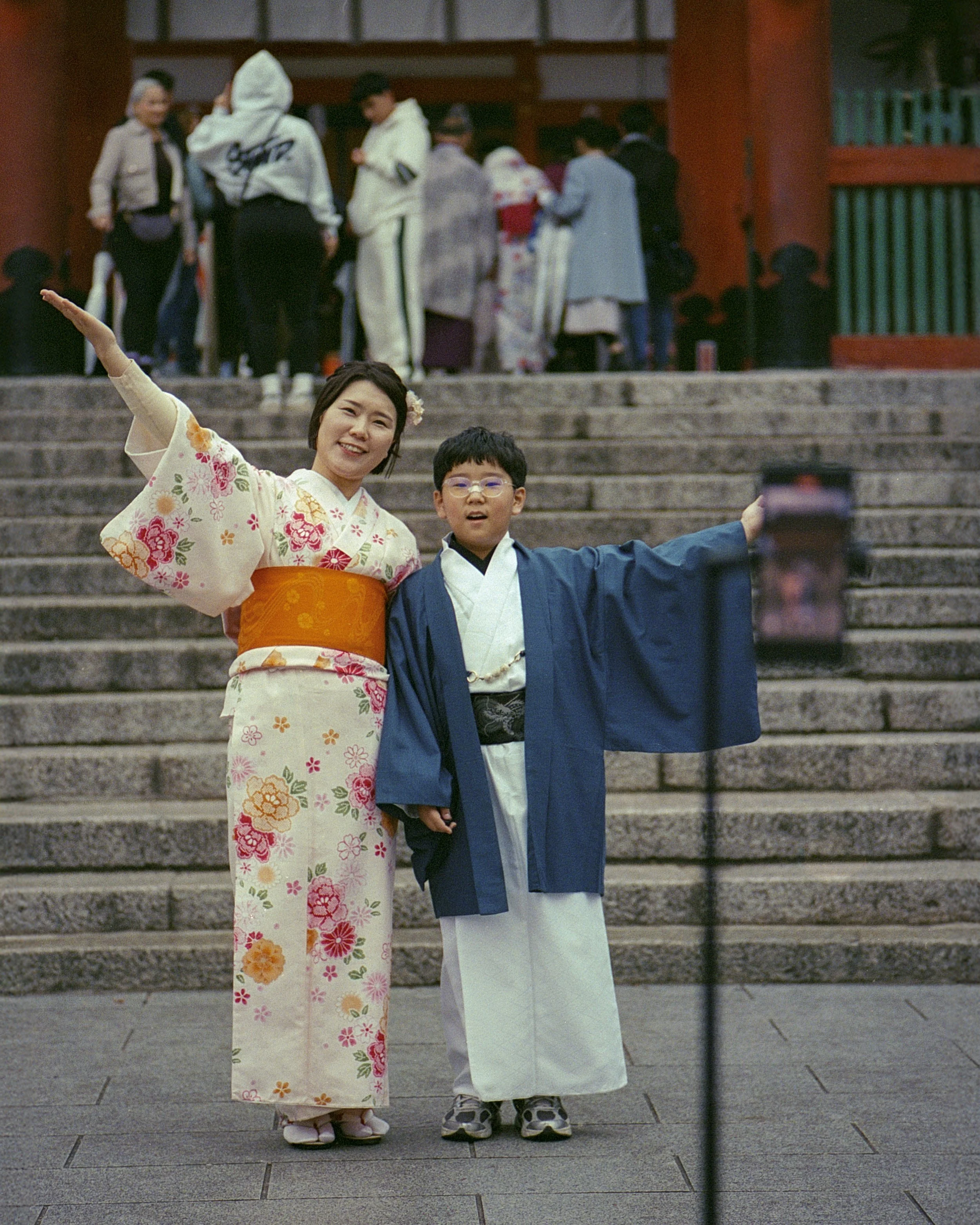 05 Instant Geishas 10mb.jpg