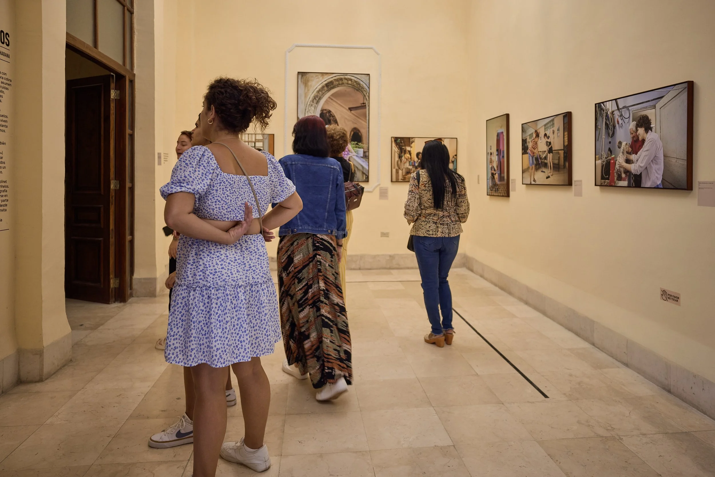 Documentación Abuelas y abuelos prestados Expo bienal 11.jpg