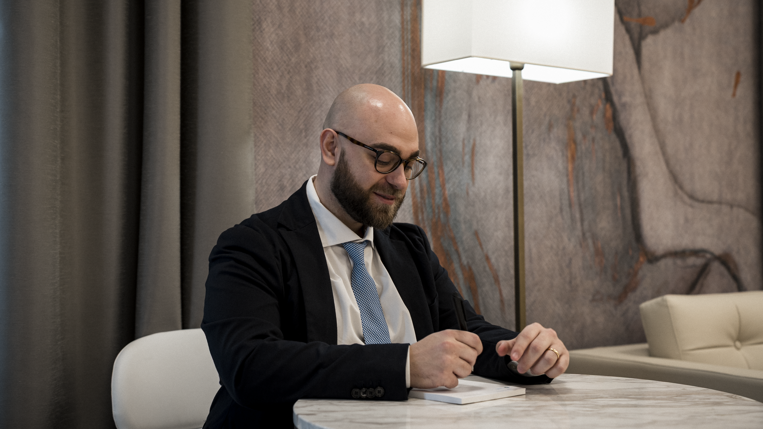 Dottor Marco Gratteri, Chirurgo Plastico, MD PHD