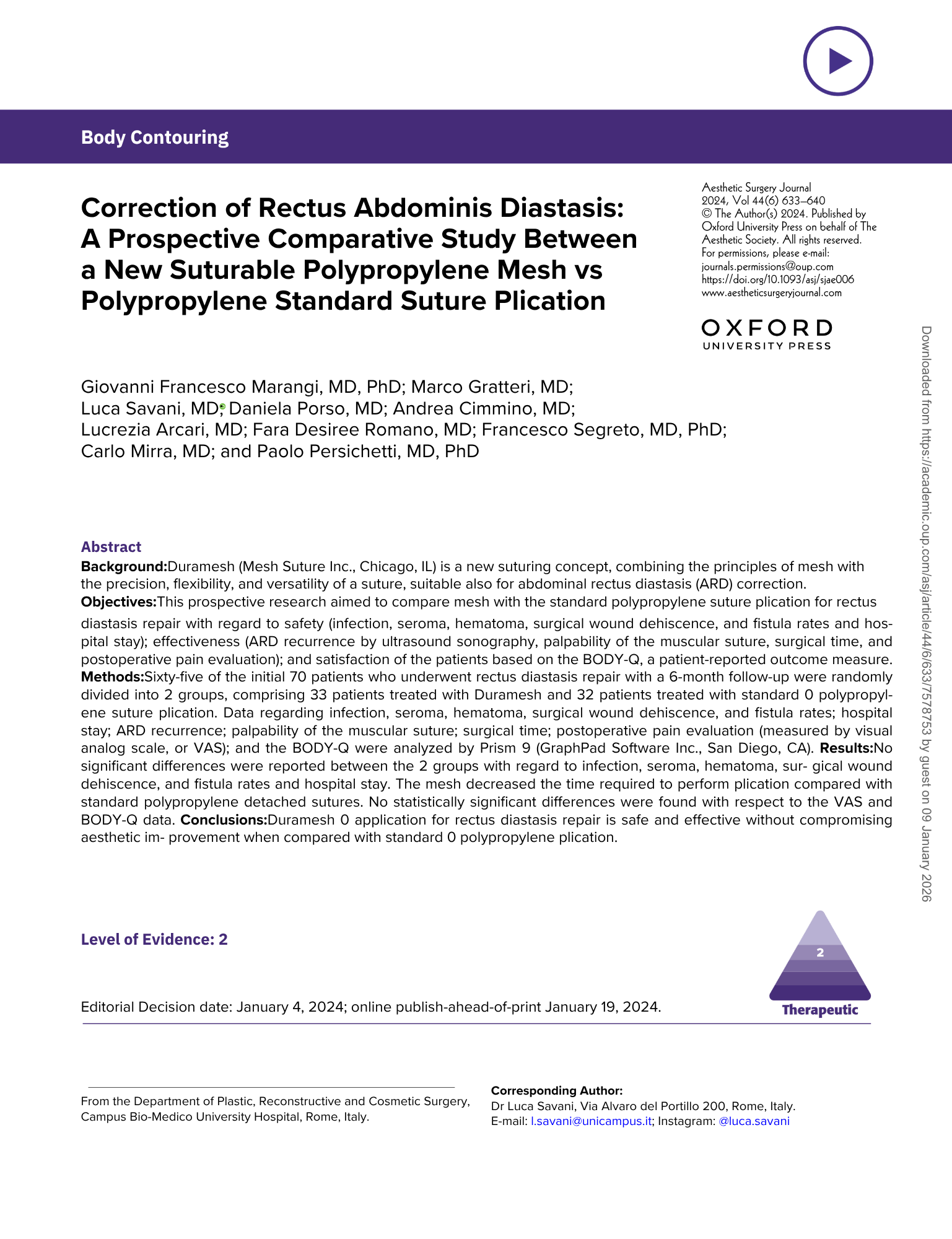 Copertina di un articolo accademico sul trattamento della diastasi retta con mesh di sutura in polipropilene, con titoli, autori e un grafico a piramide con il numero 2 e la parola terapeutico.