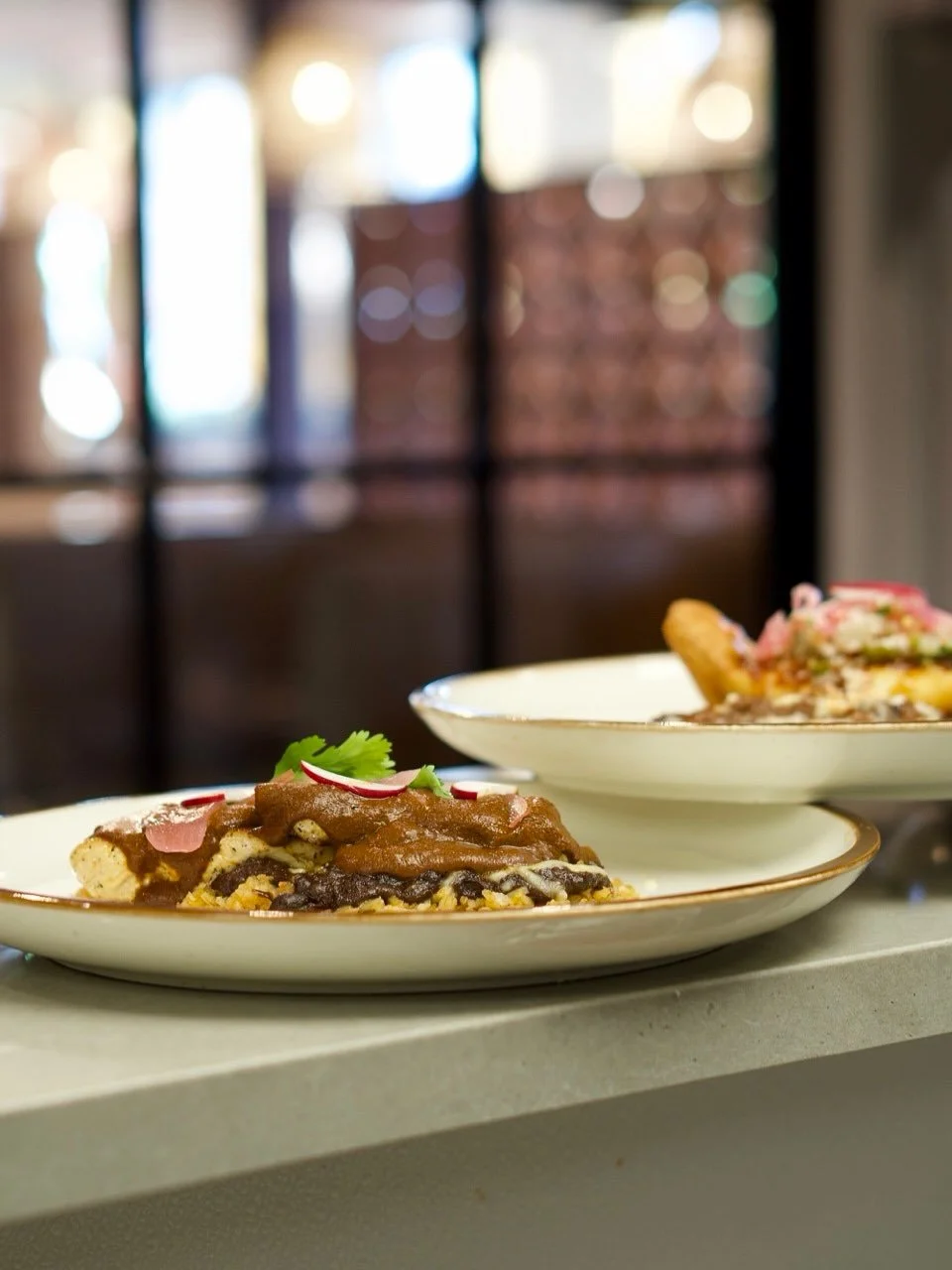 the kitchen&rsquo;s moving&hellip; now all we need is you! 🍸🤭

cocktails are being poured, orders are hitting the window, and friday night at De Nada is officially underway.  #denadabham #newbhammexican #bhameats #bhammexican