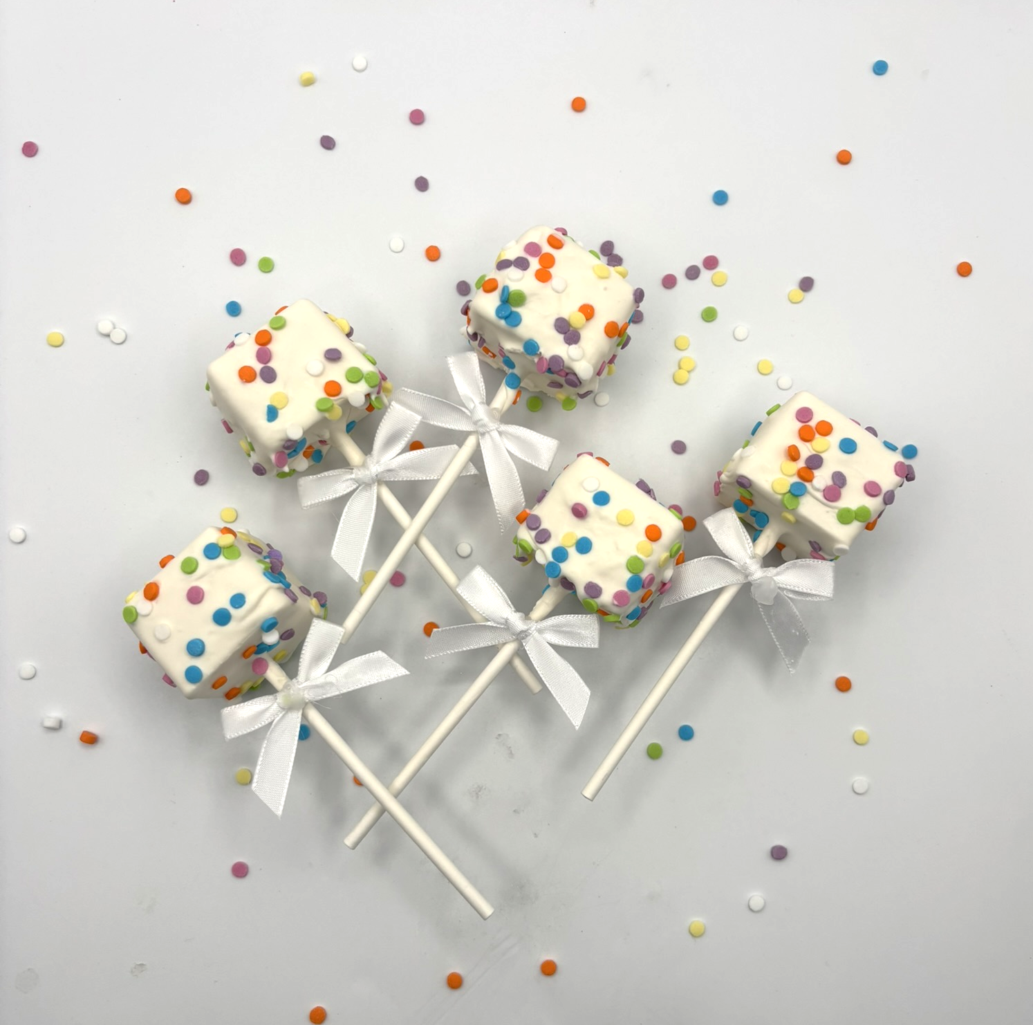 Confetti_Cake Pop 2.png