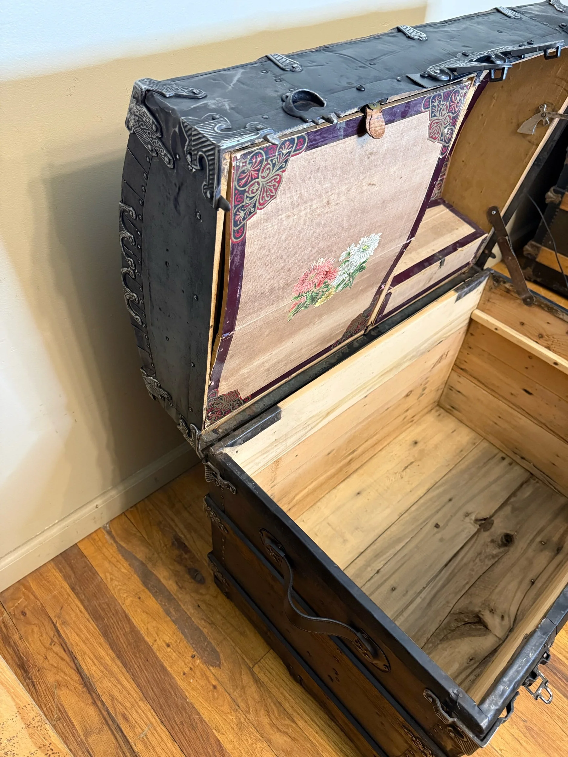 One-of-a-kind Saratoga steamer trunk professionally restored