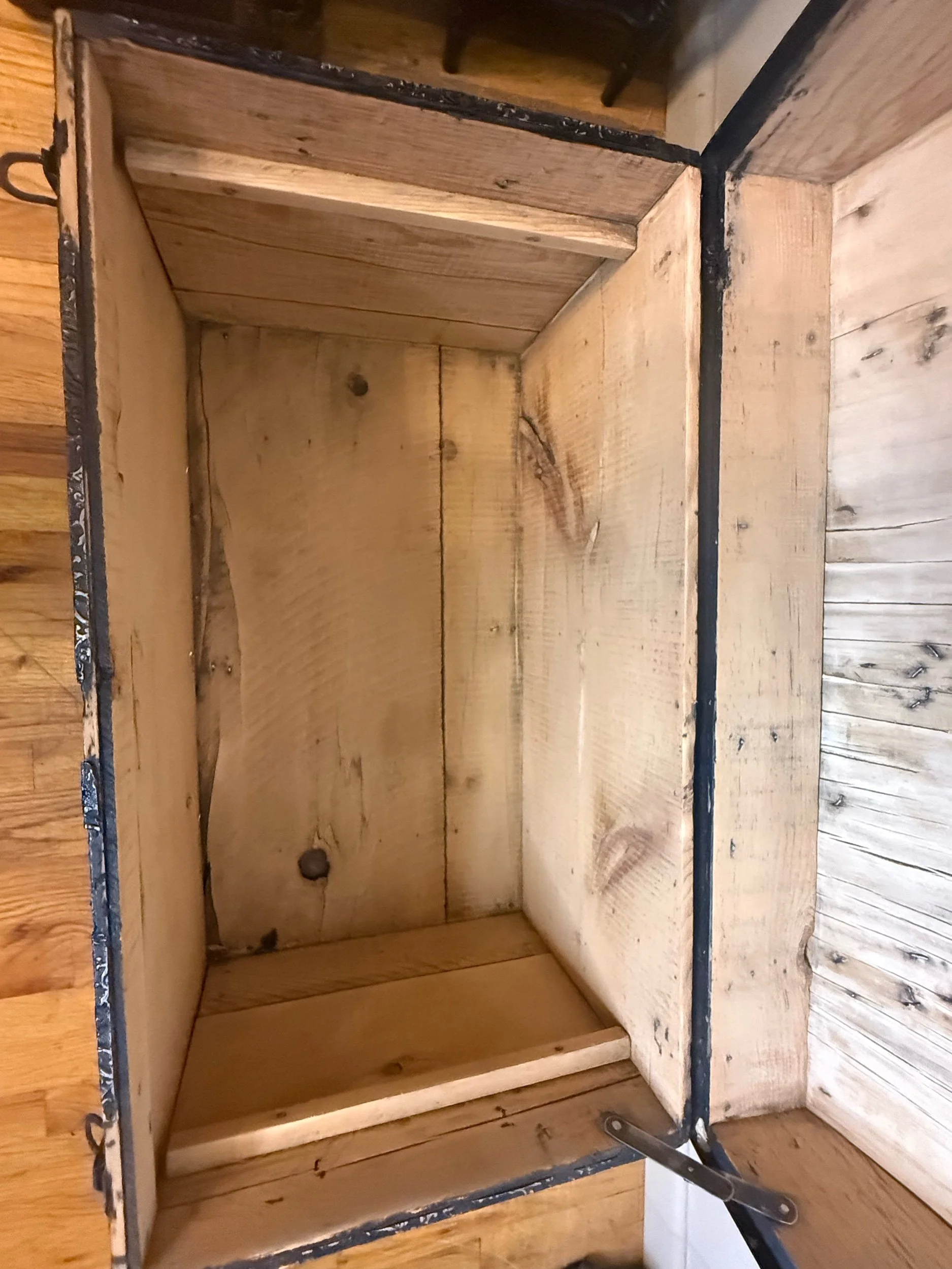 Original interior of authentic Saratoga steamer trunk