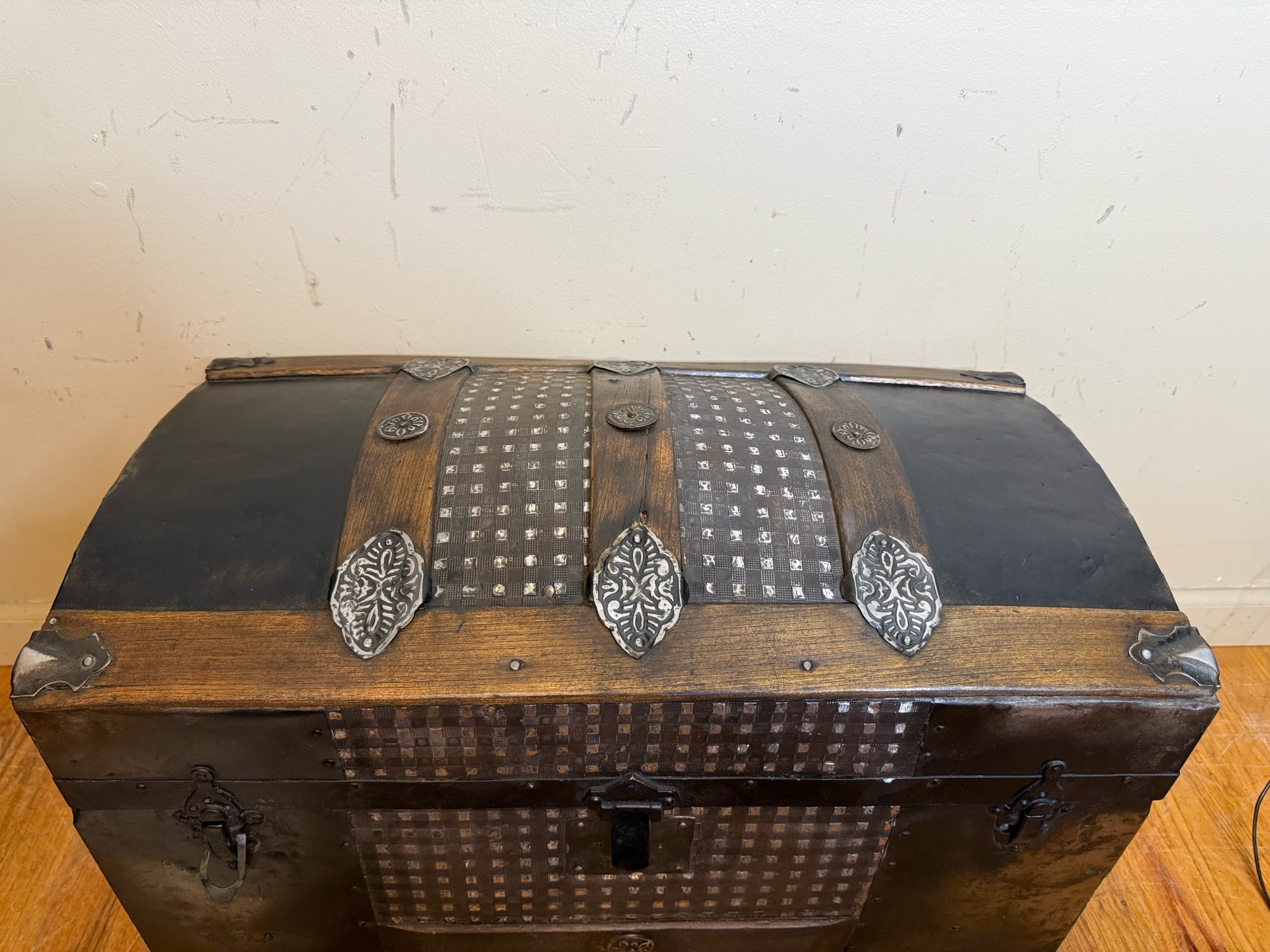 Saratoga antique steamer trunk with Victorian embossed tin dome top