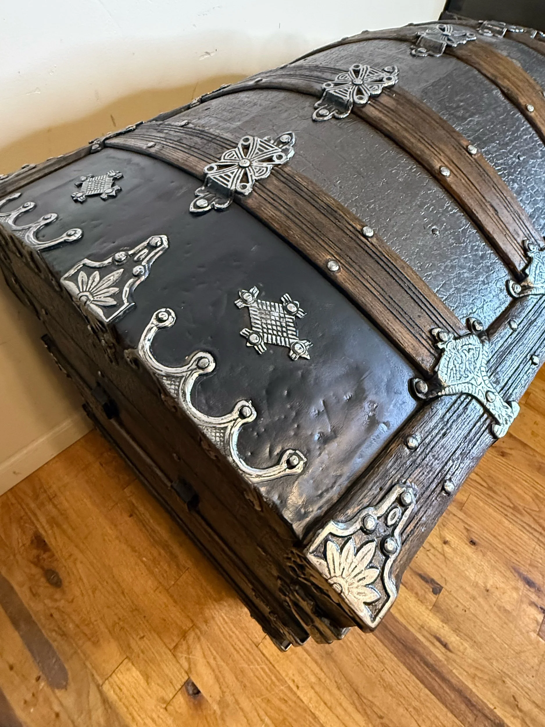 Uncommon ornate hardware on late 1800s Victorian trunk