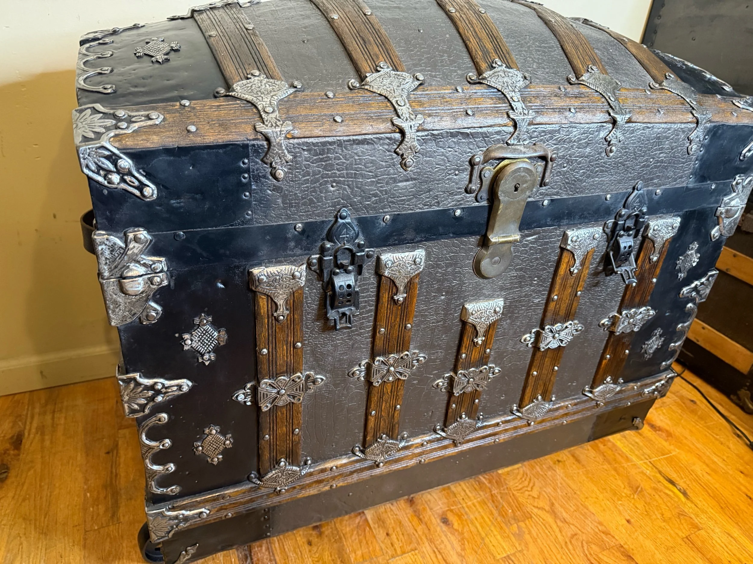 Crocodile embossed tin on Victorian antique steamer trunk
