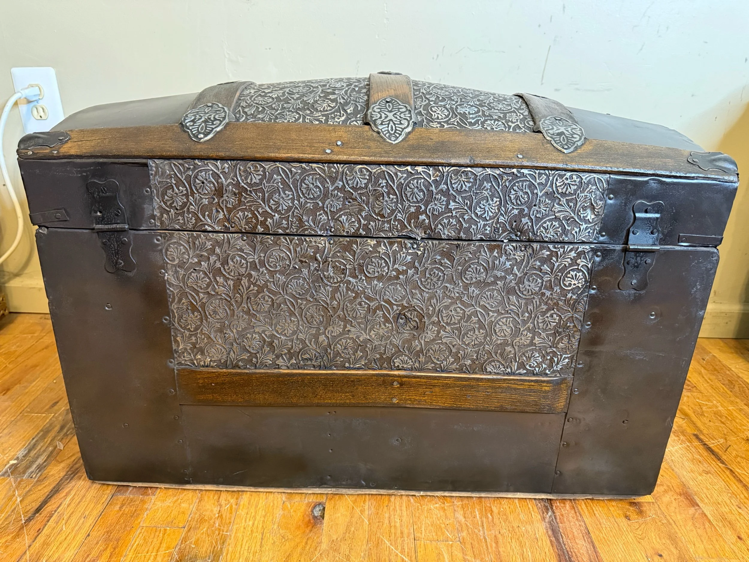 Victorian steamer trunk with deep brown embossed tin finish