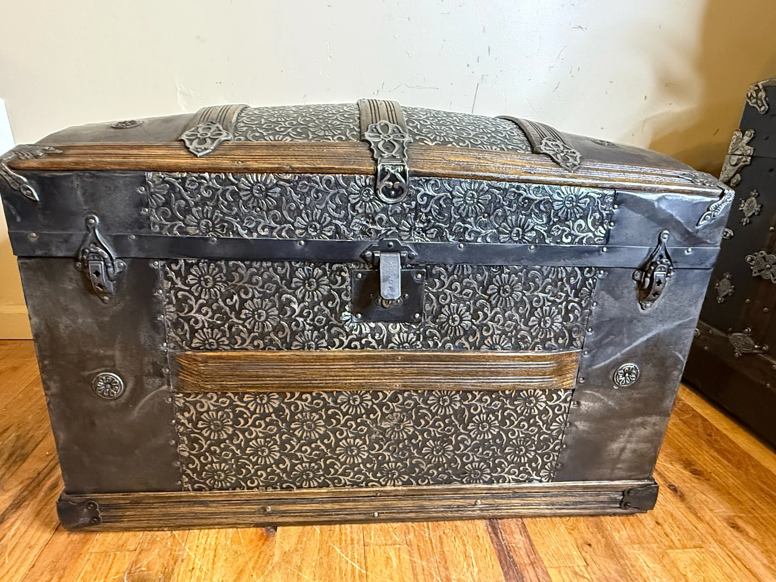 Rare floral embossed tin Saratoga antique steamer trunk