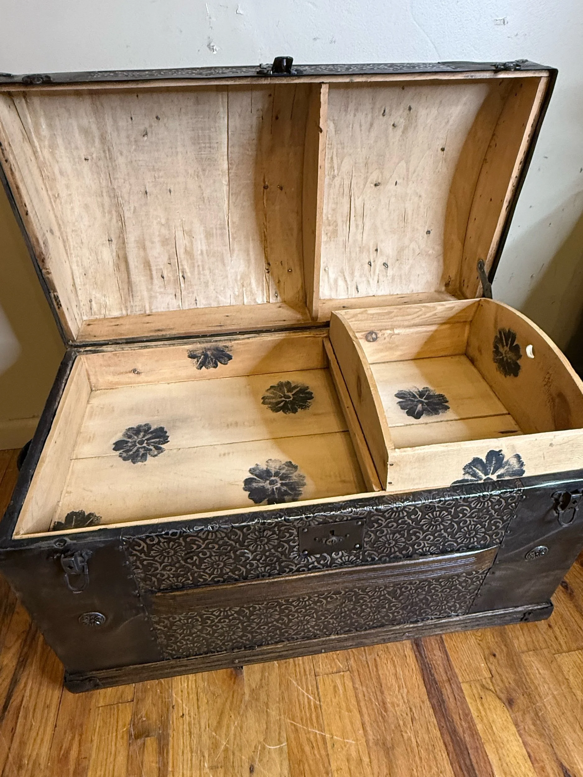 Original antique trunk tray with hand painted flowers