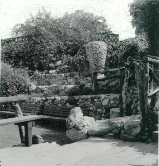 Another Victory Vase photo, mid century timeframe