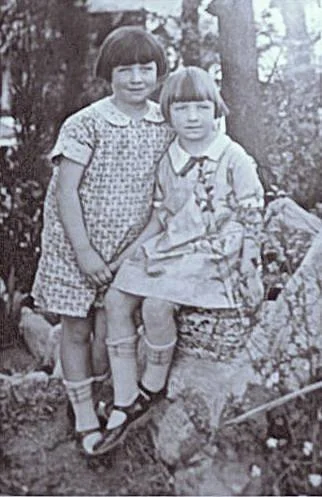 Andrew and Jennie's daughters, Esther and Marietta