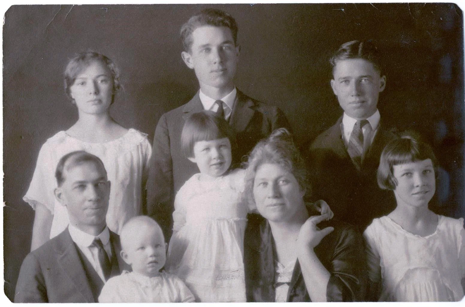 A Mitchell family portrait in the early 1920s. Andrew, Jennie, and children. 