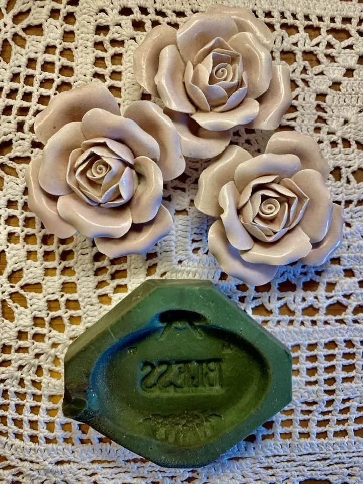 The bless plaque rubber mold for plaster plaques