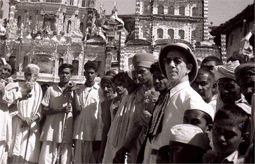Andrew in India at a Hundu temple