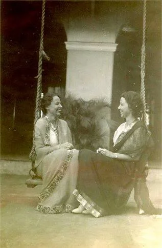 Helen and Jean Mitchell in India 