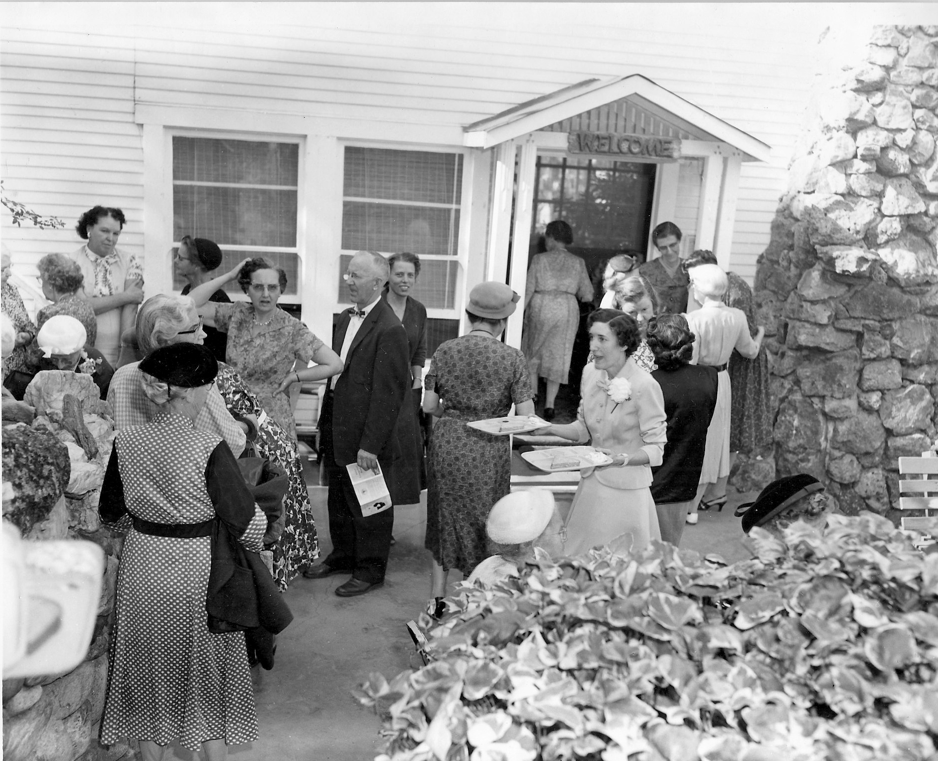 Go-Ye Fellowship event attendees, 1950s