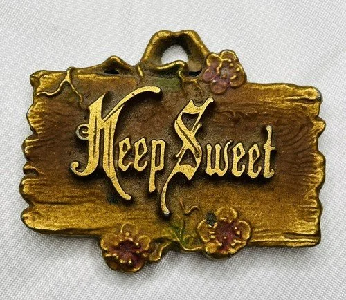 Keep Sweet - Small size, brown