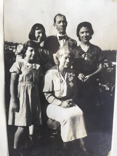 Andrew, Jennie, Esther, Marietta and Jean