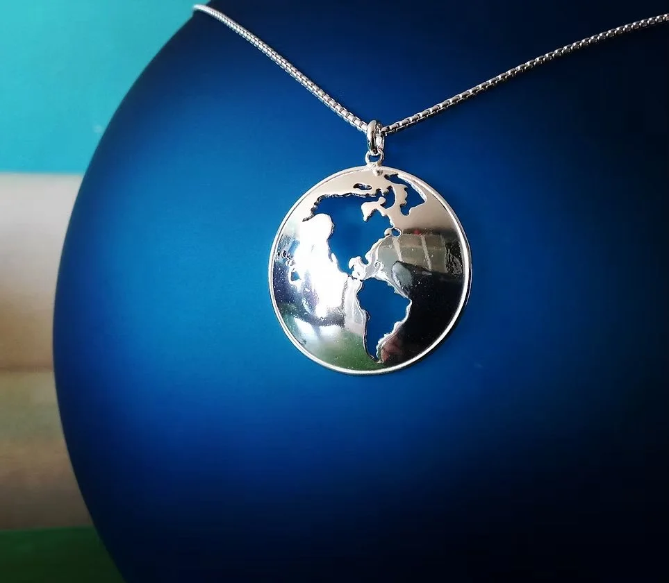 World Pendant