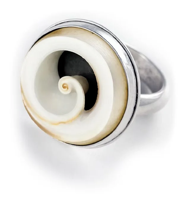 SOL Wave Ring